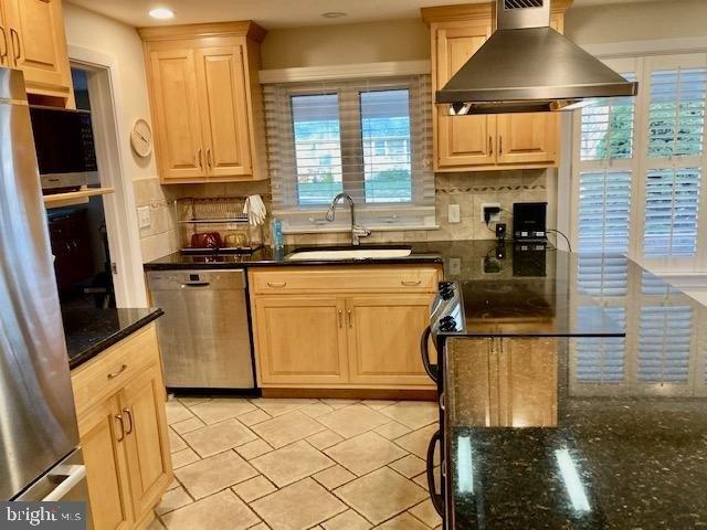 Hillcrest Rd, New Holland, PA 17557