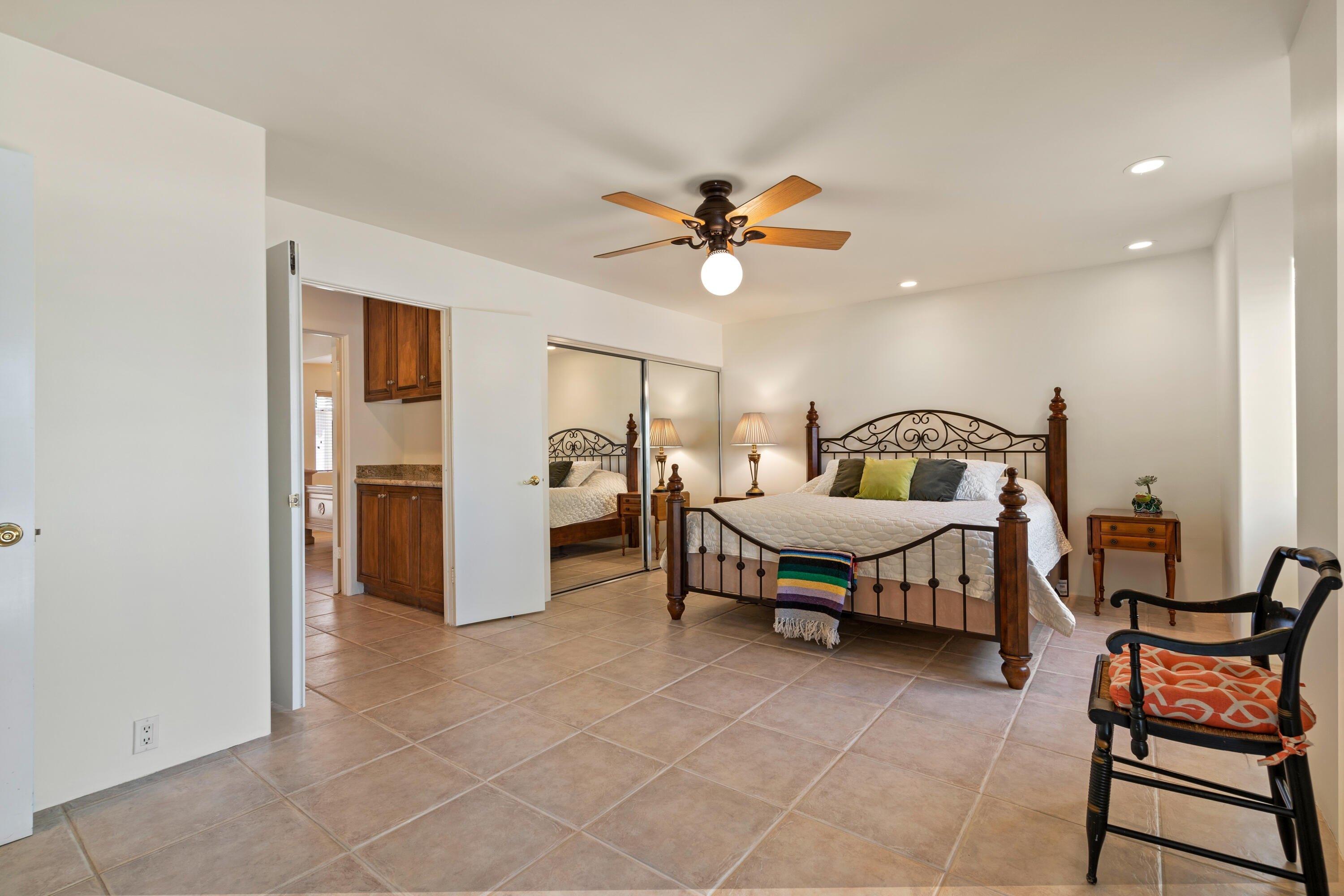 Cervantes Ct, Palm Springs, CA 92264
