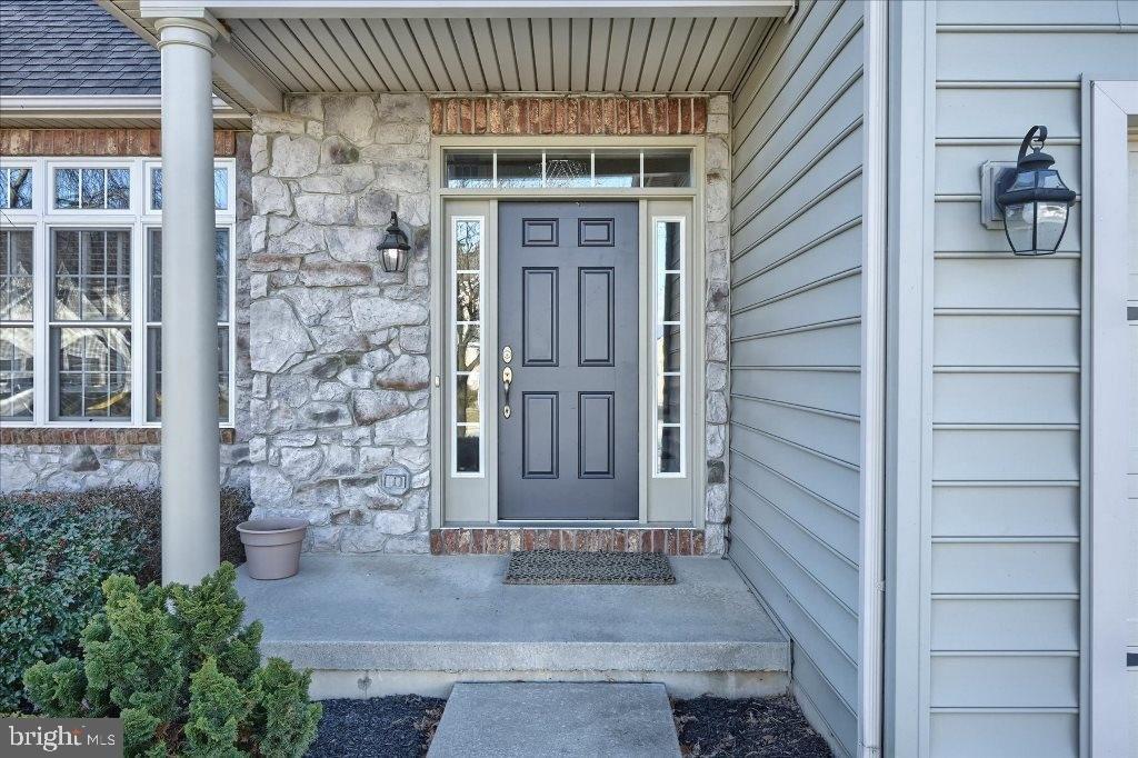 Zachary Dr, Manheim, PA 17545