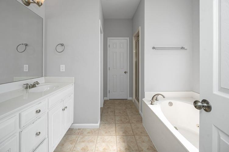 Cambridge Cir, Trussville, AL 35173