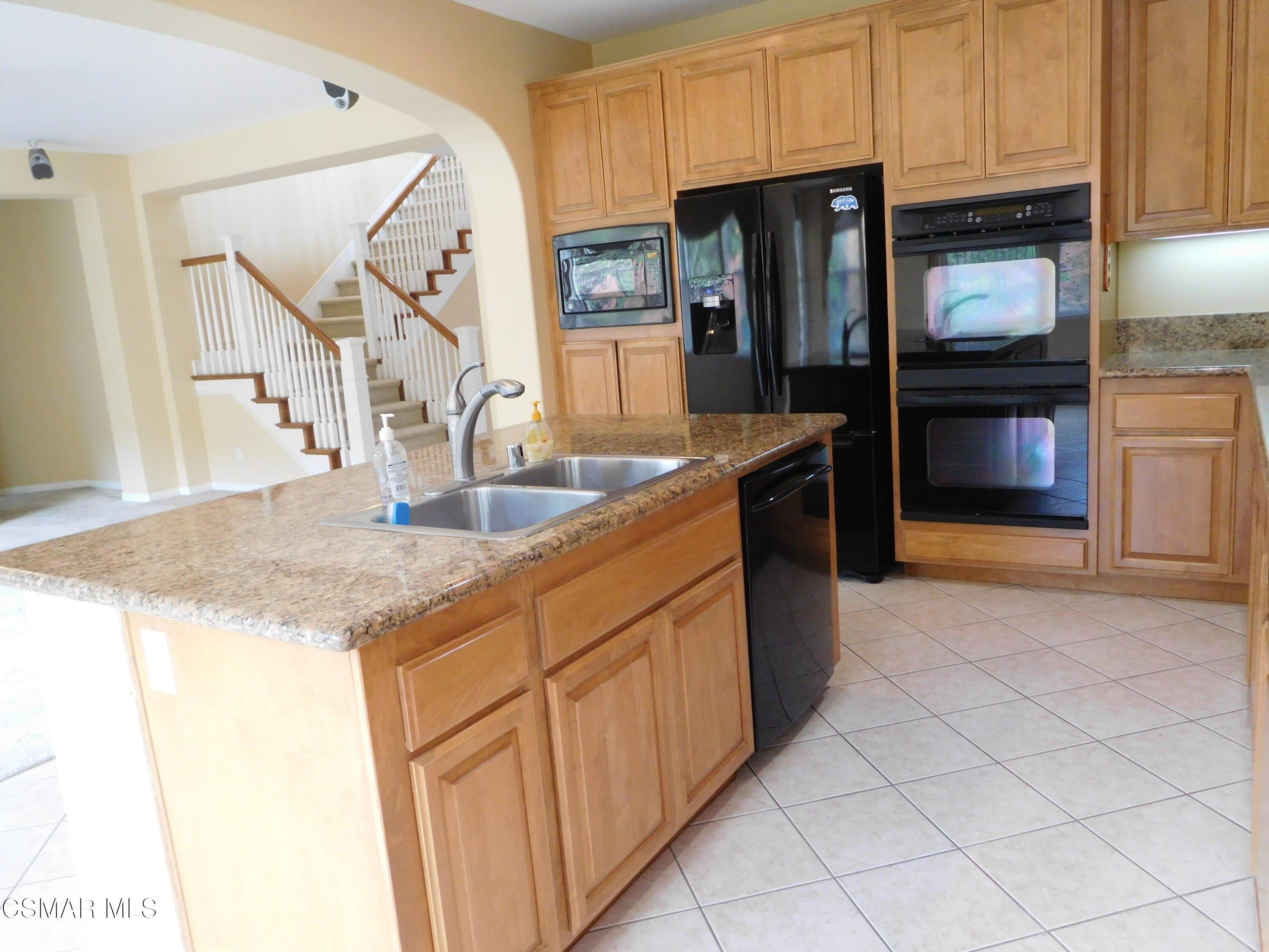Shawnee St, Moorpark, CA 93021