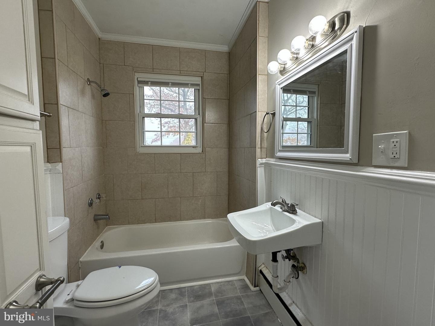 Ridgely Oak Rd, Parkville, MD 21234