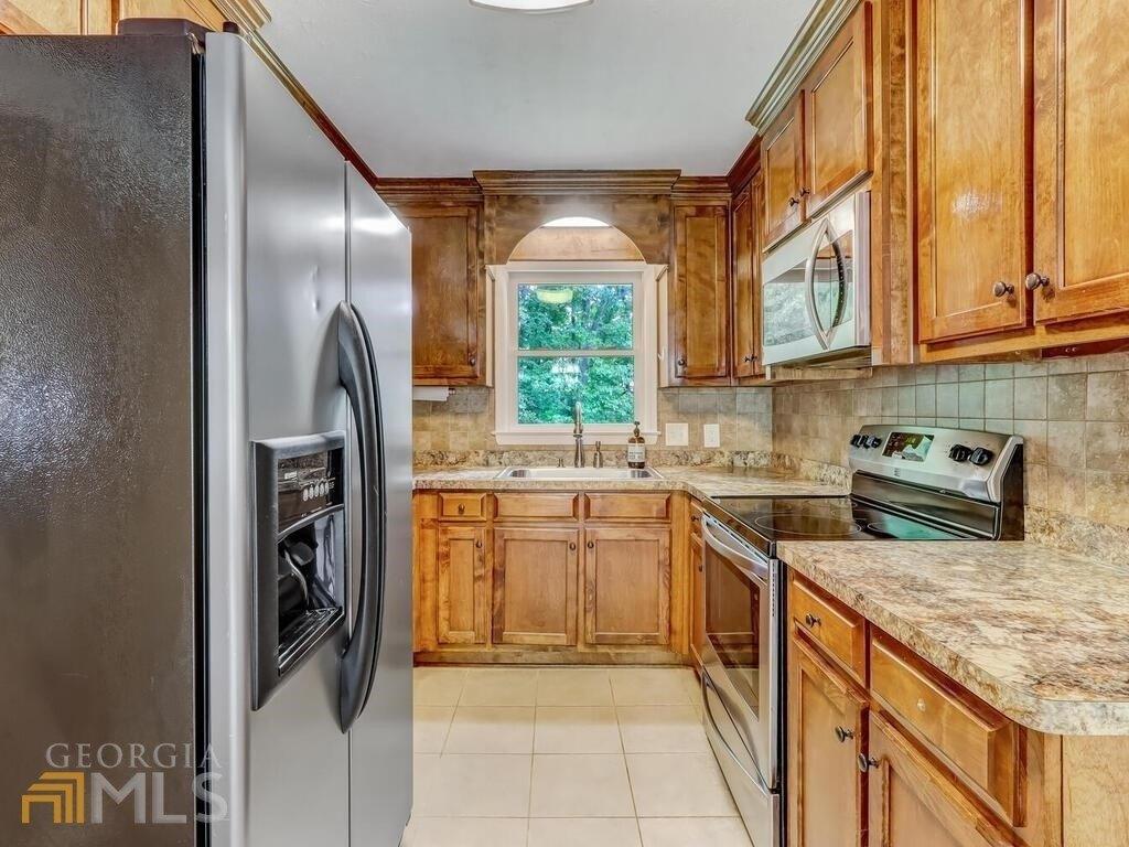 Hidden Circle Dr, Sugar Hill, GA 30518