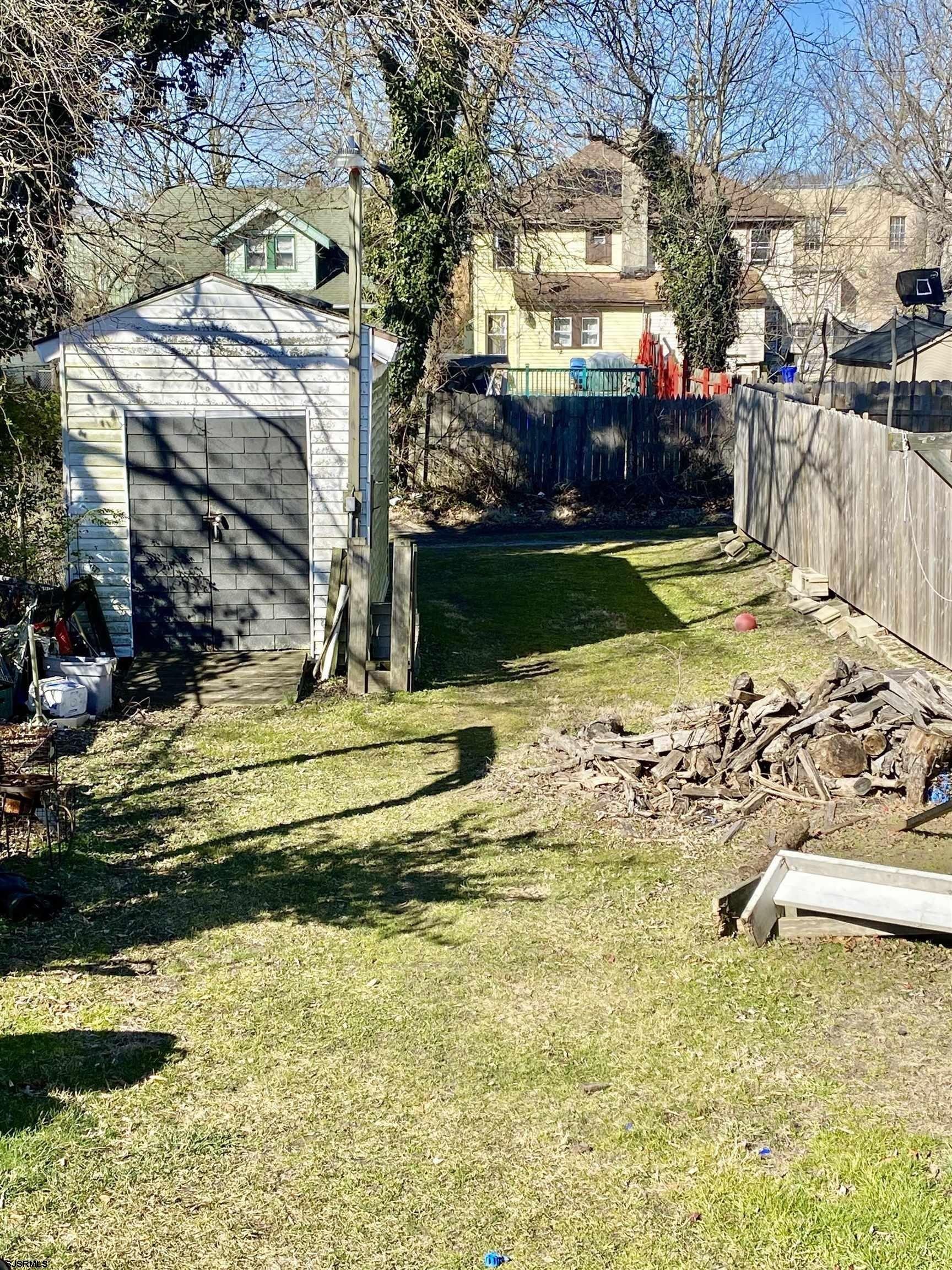 S 3rd St, Pleasantville, NJ 08232