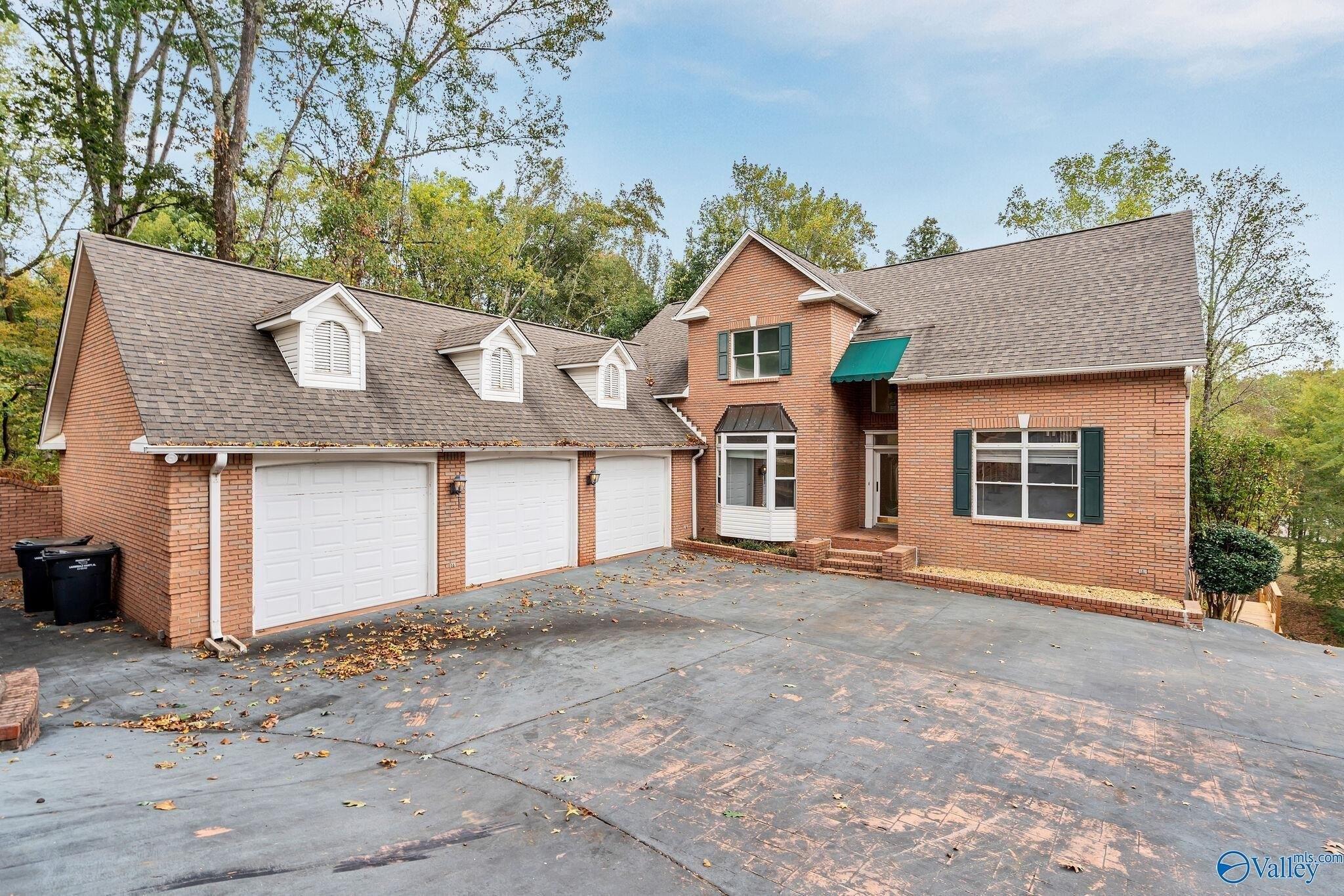 Harbor Close, Killen, AL 35645