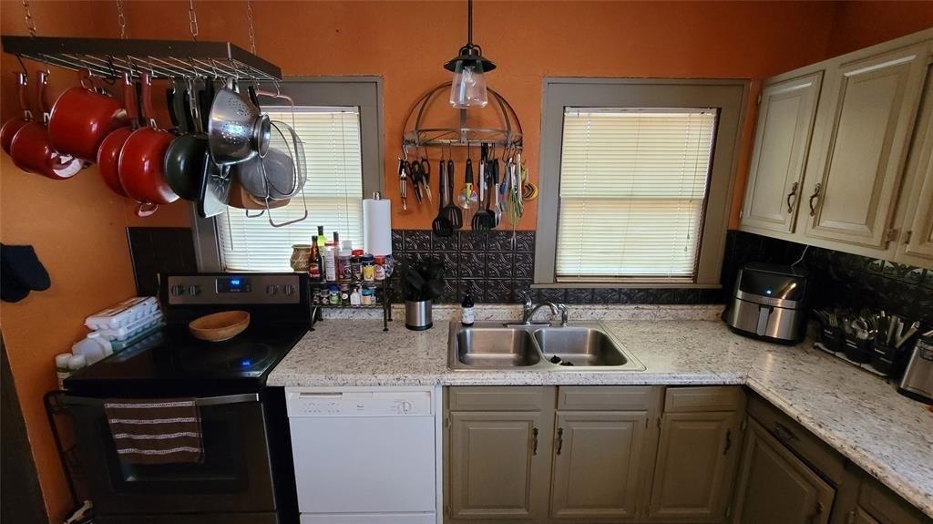 Thelma Ave, Baird, TX 79504