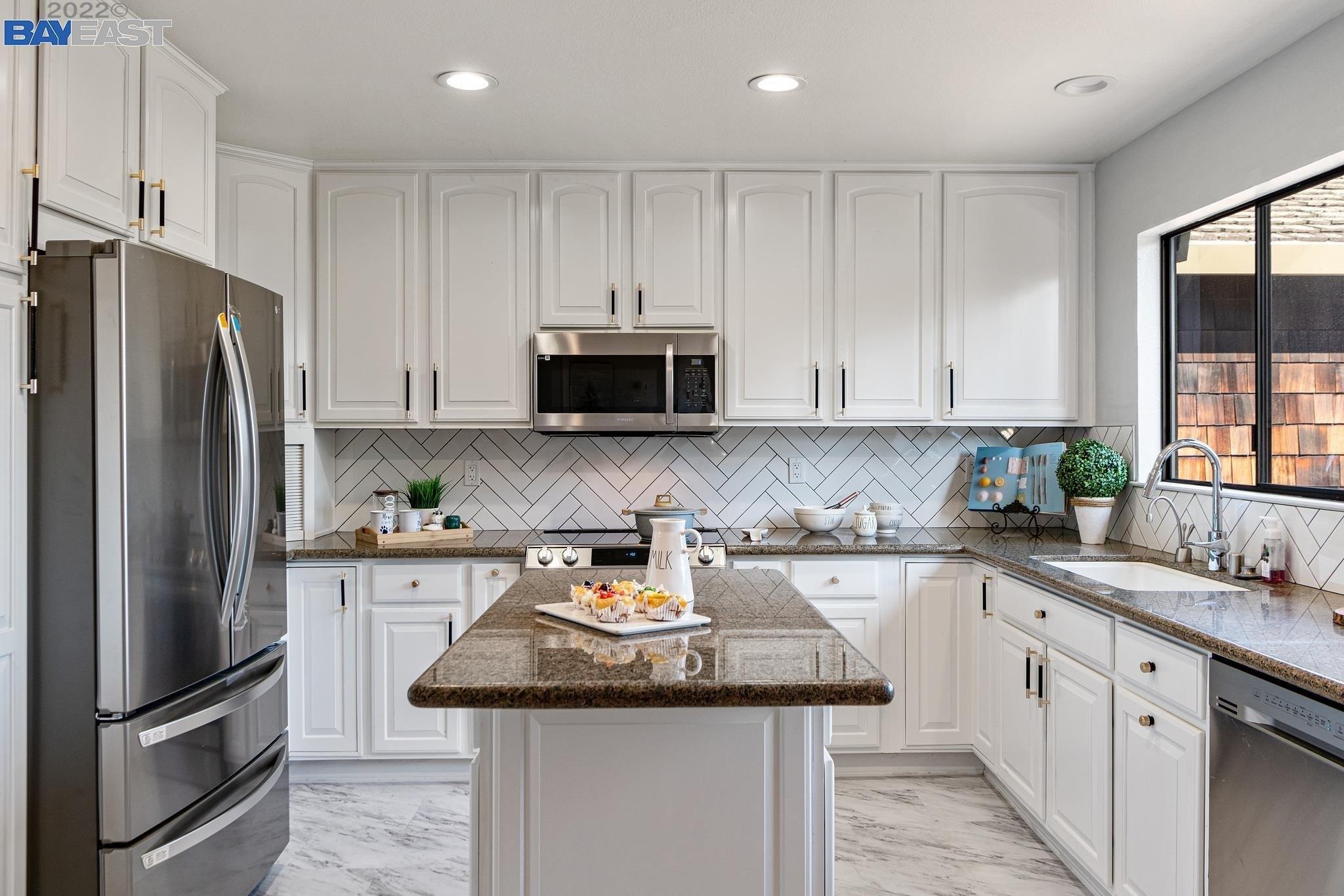 Sea View Pkwy, Alameda, CA 94502