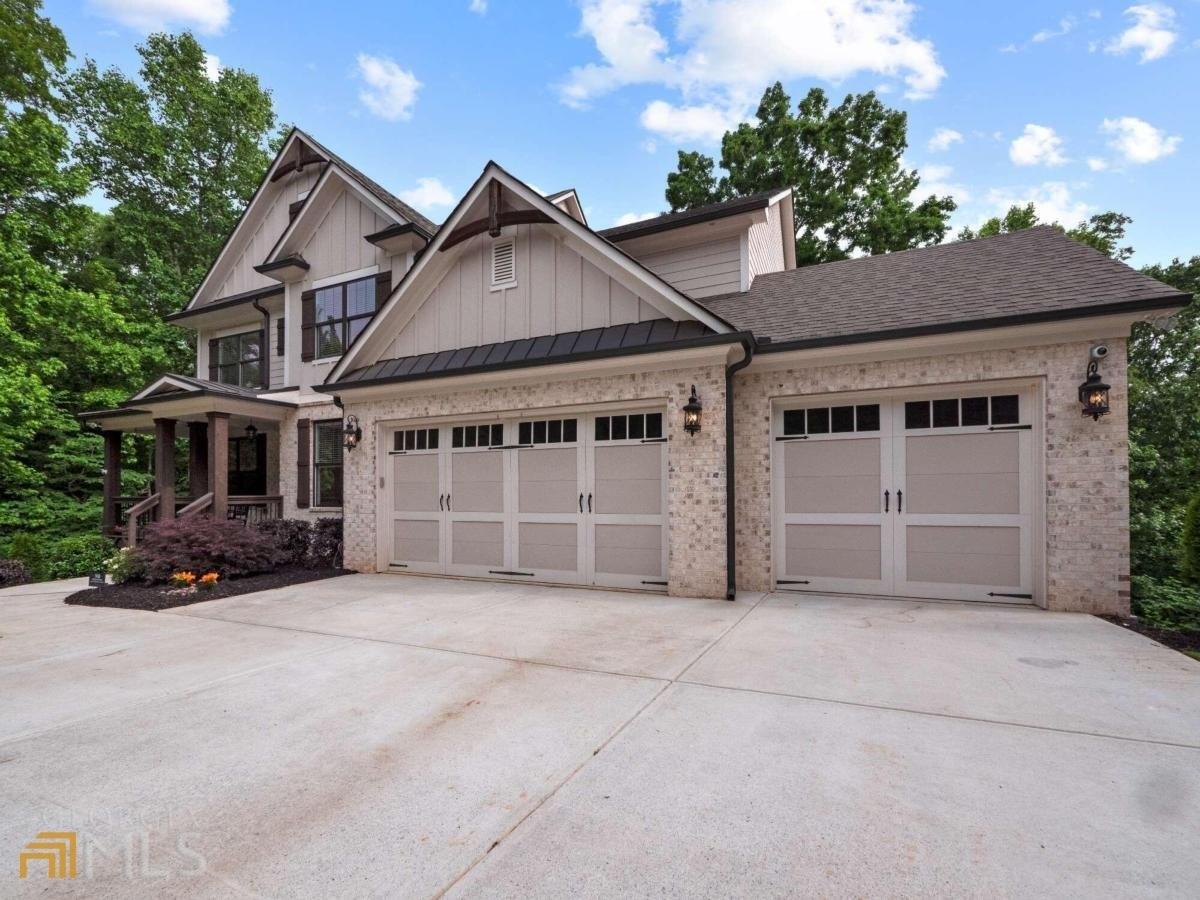 Silverstone Dr, Braselton, GA 30517