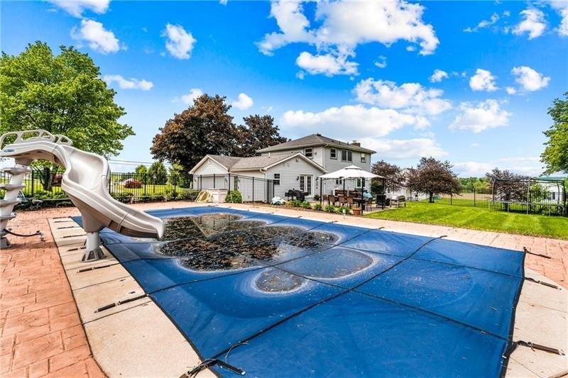 Brewster Rd, New Castle, PA 16102