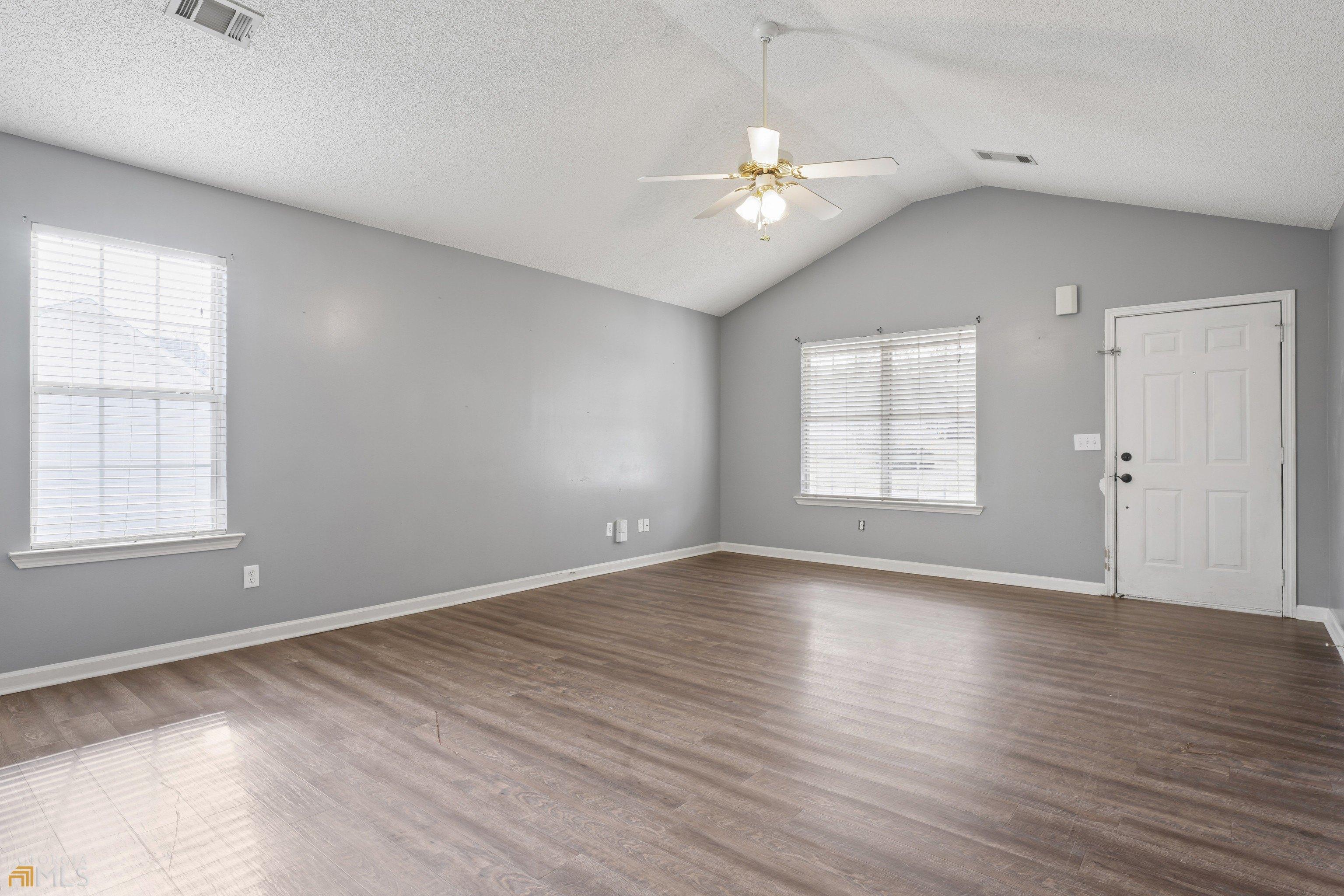 Regal Rd, Jackson, GA 30233