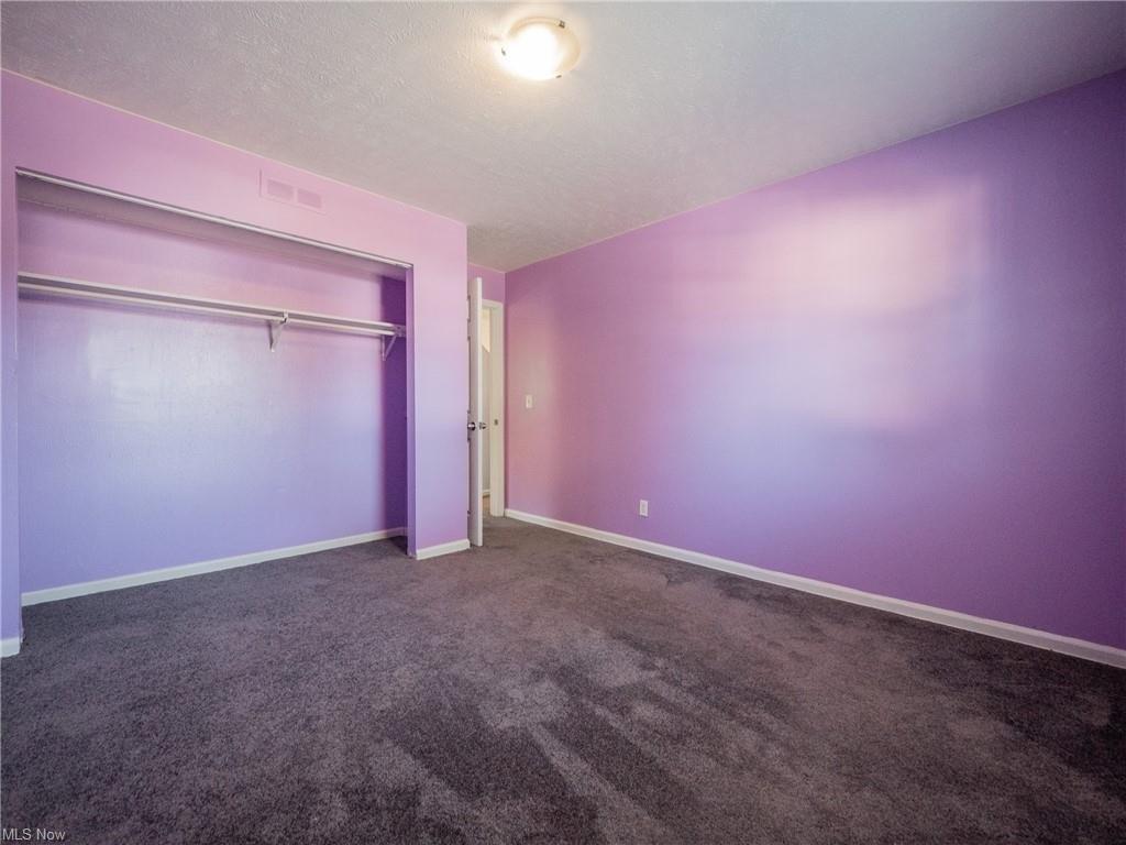 E 221st St, Euclid, OH 44123