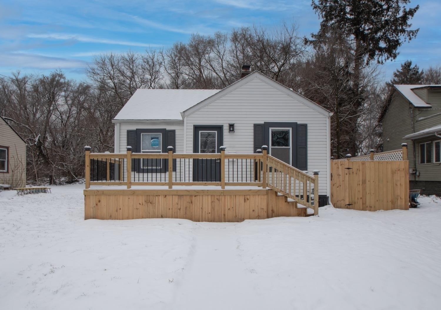 Miller Ave, Gary, IN 46403