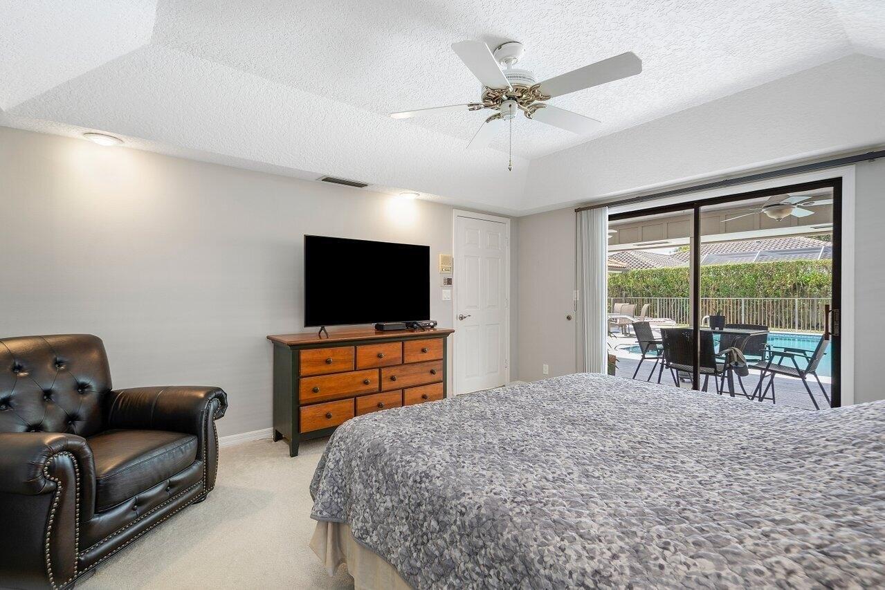 Saint Giles Rd, Palm Beach Gardens, FL 33418