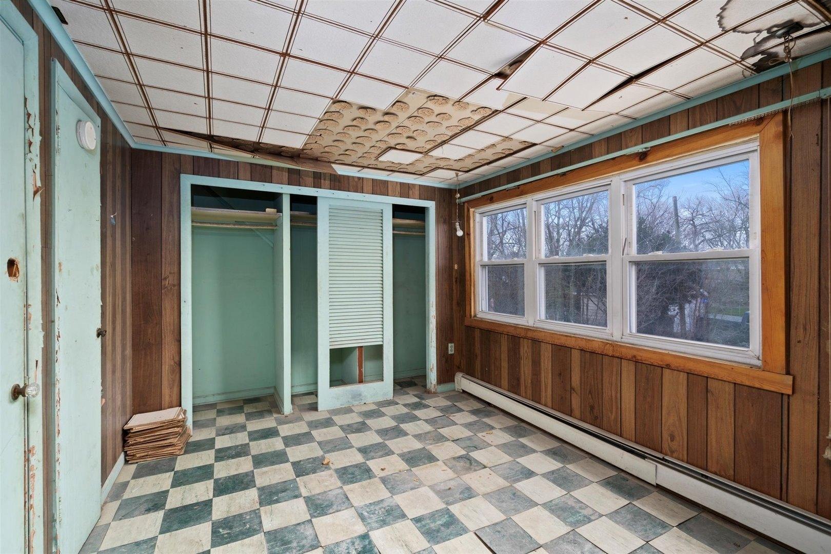 43rd St, Lyons, IL 60534