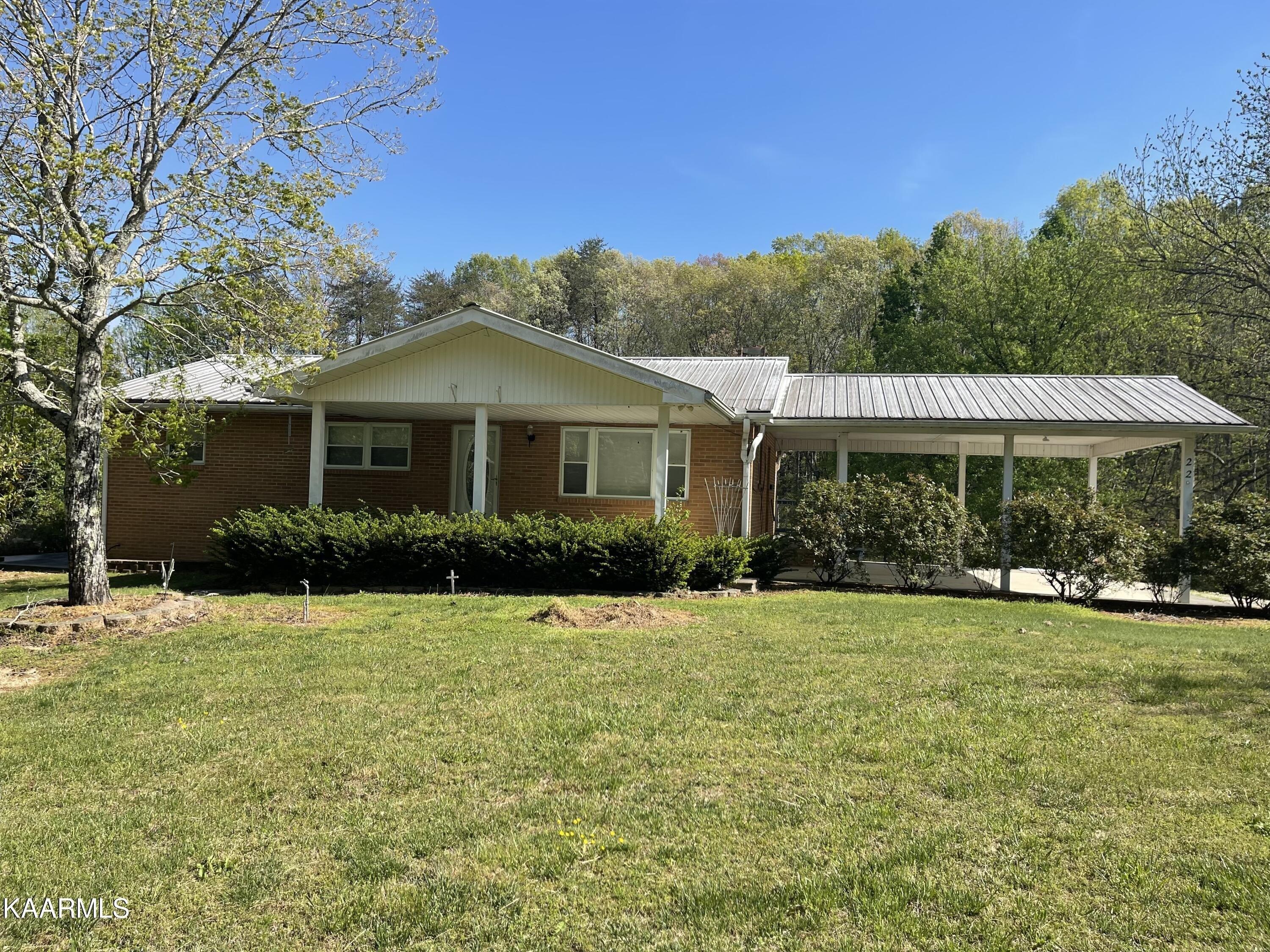 Mans Hollow Rd, Kingston, TN 37763