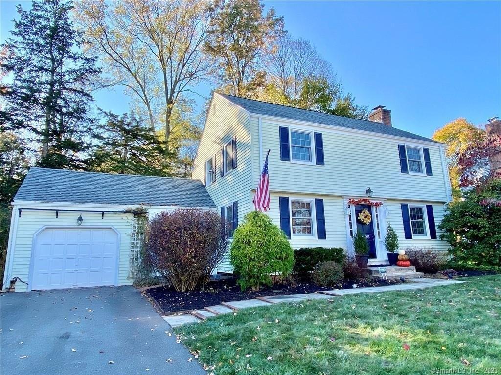 Meadow Farms Rd, West Hartford, CT 06107