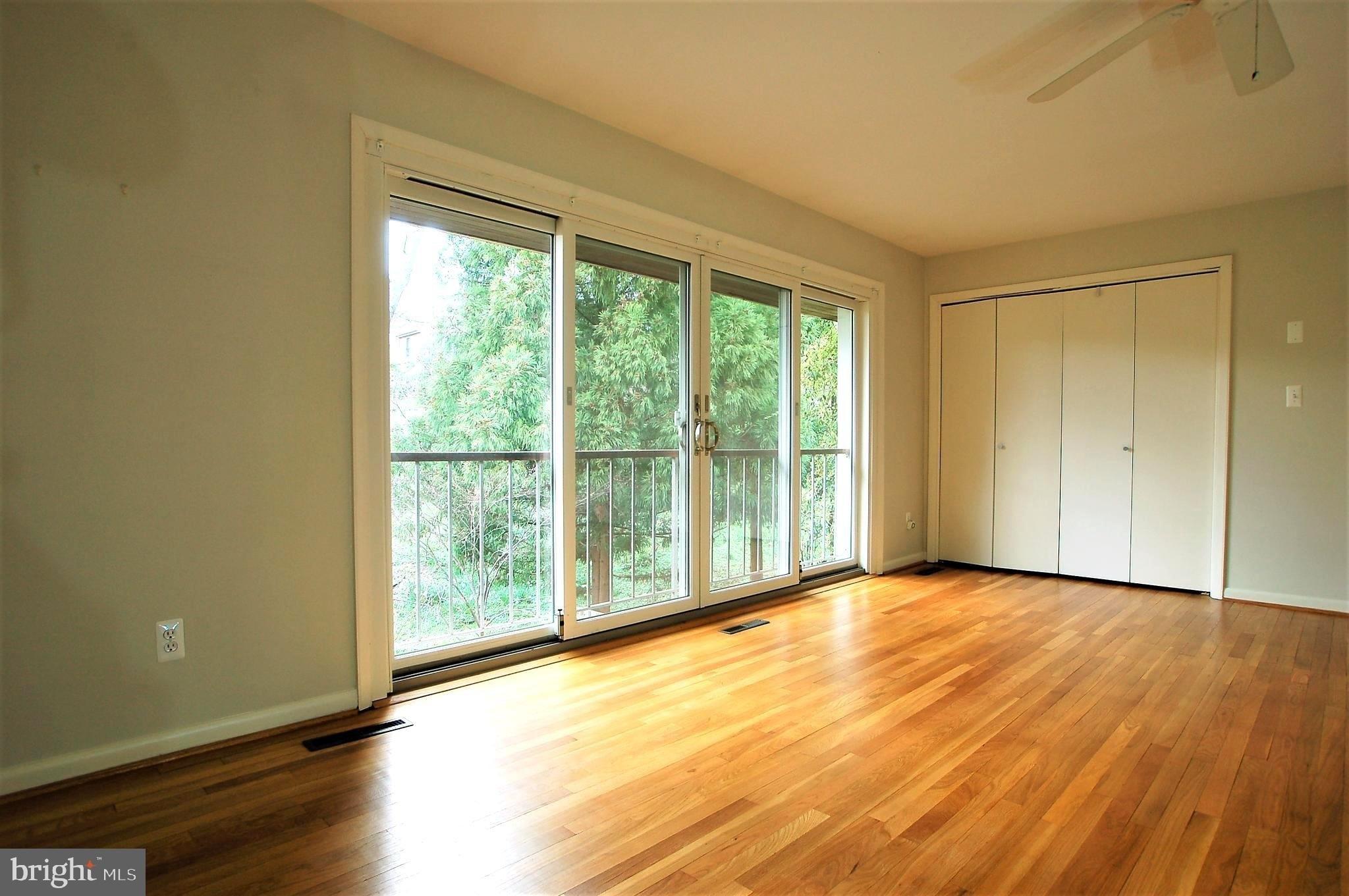 Palmer Green Ct, Baltimore, MD 21210