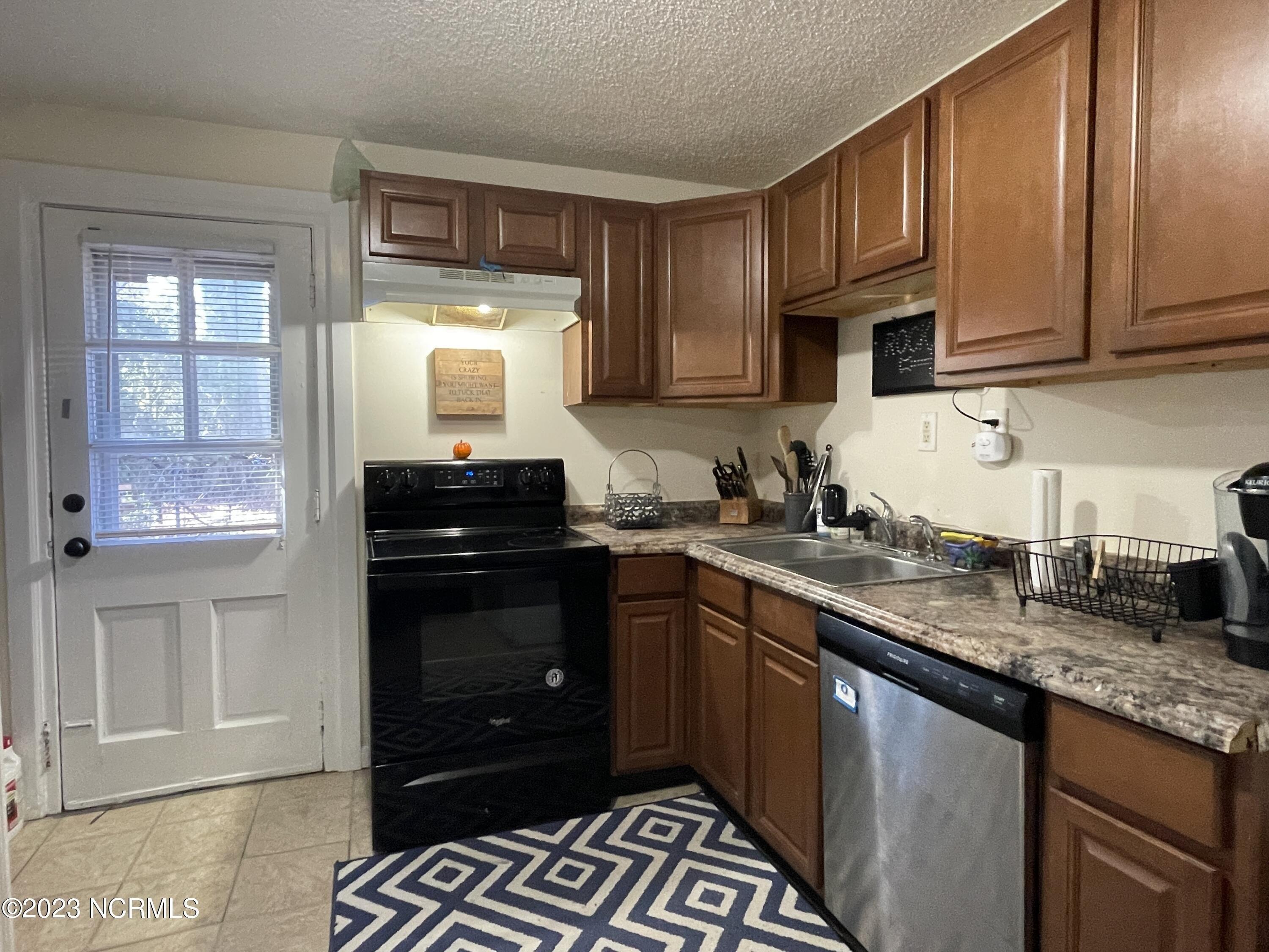 S Ash St, Greenville, NC 27858
