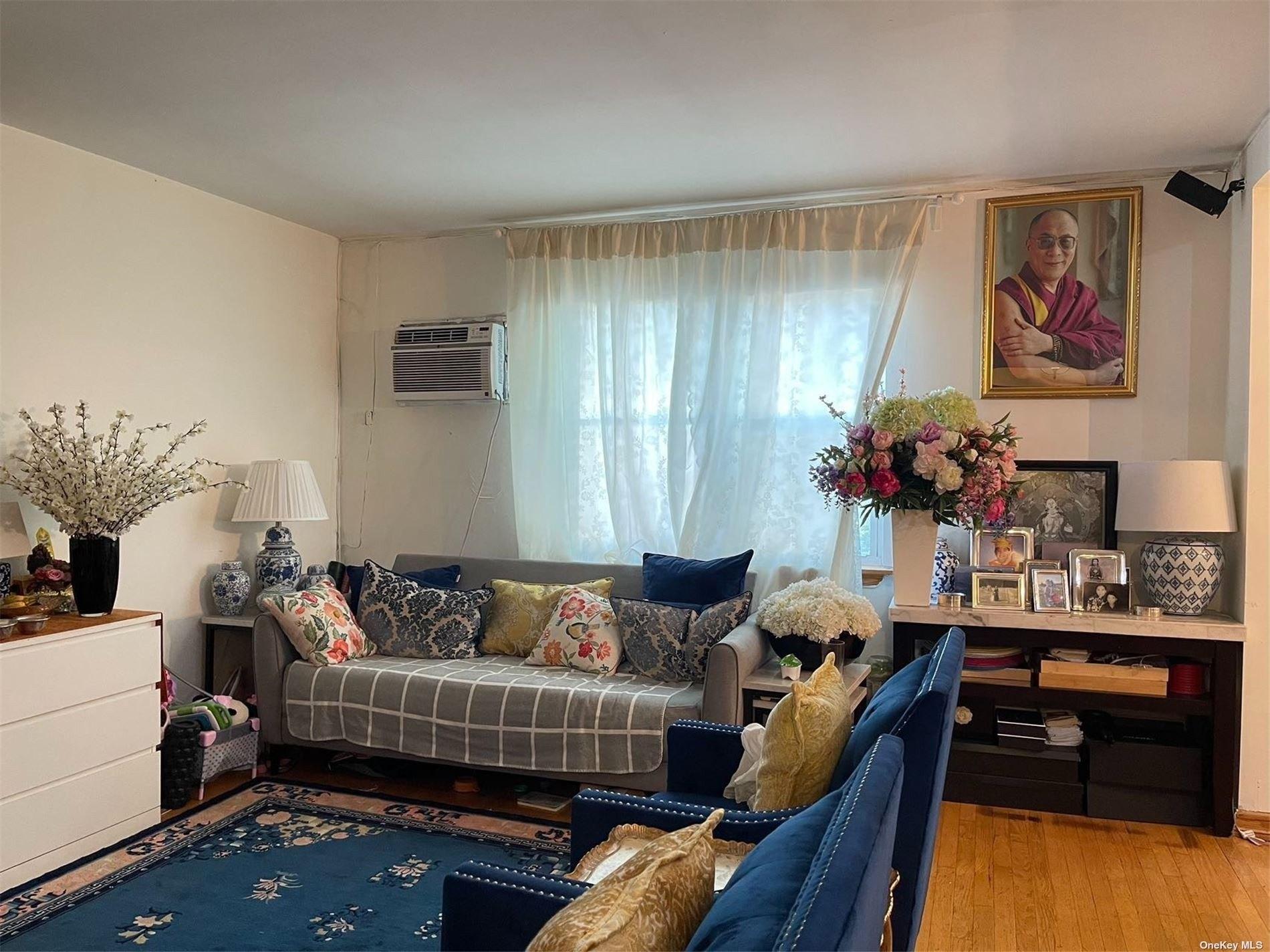 69th St, Maspeth, NY 11378