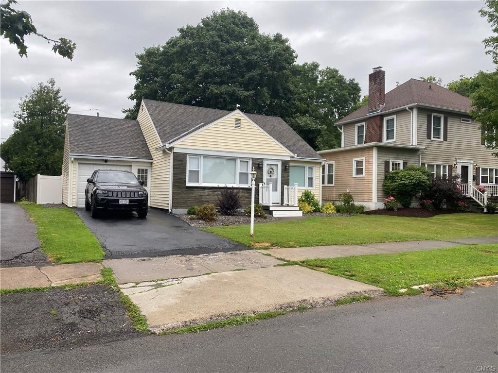 Geer Ave, Utica, NY 13501