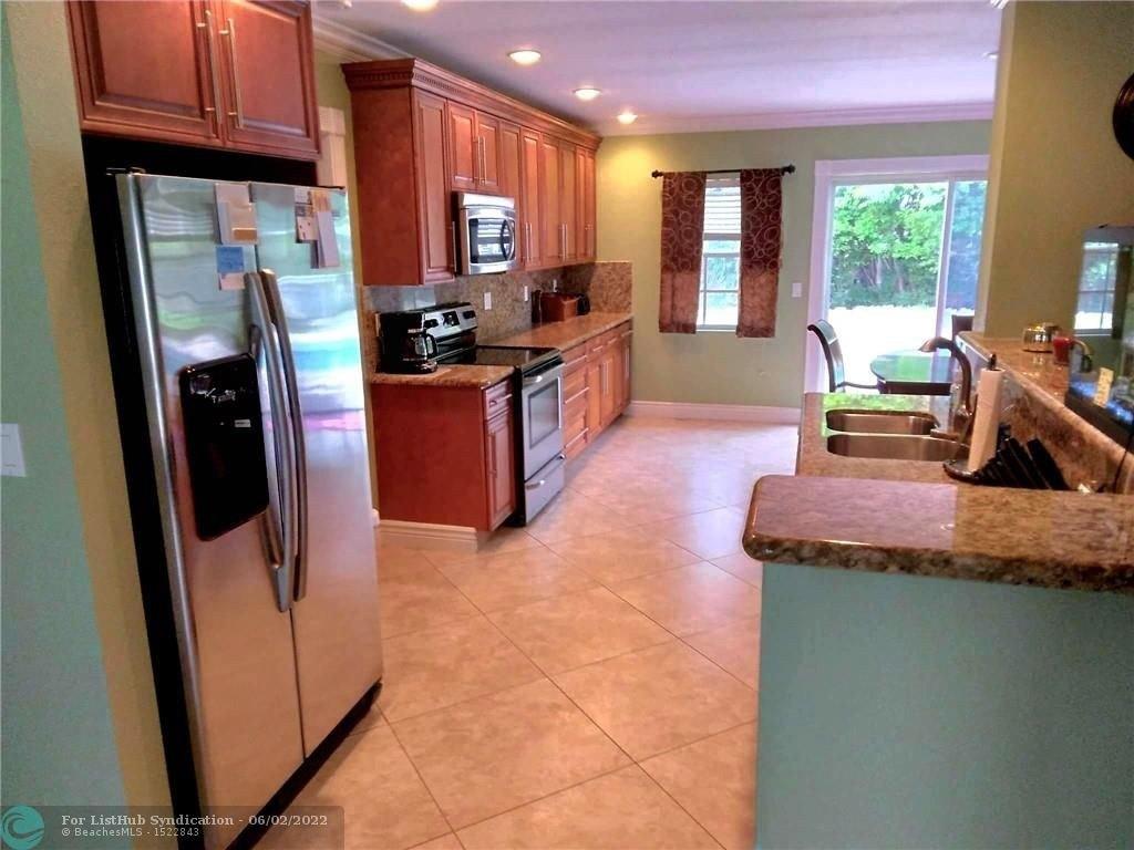 Ne 53rd Ct, Lighthouse Point, FL 33064
