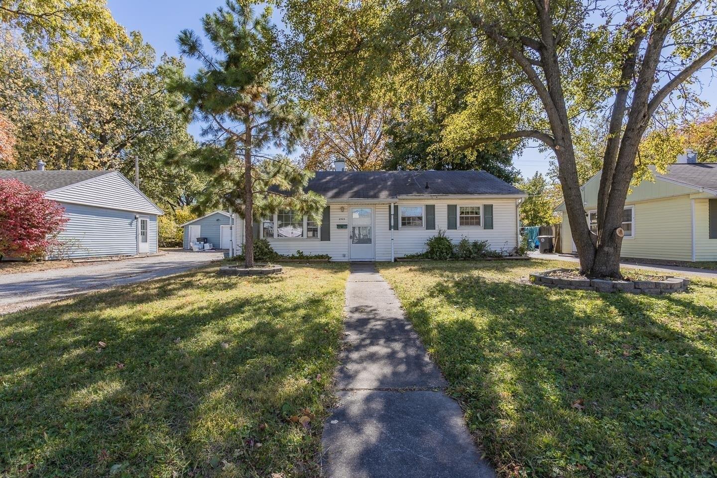 Madison Ave, Evansville, IN 47714