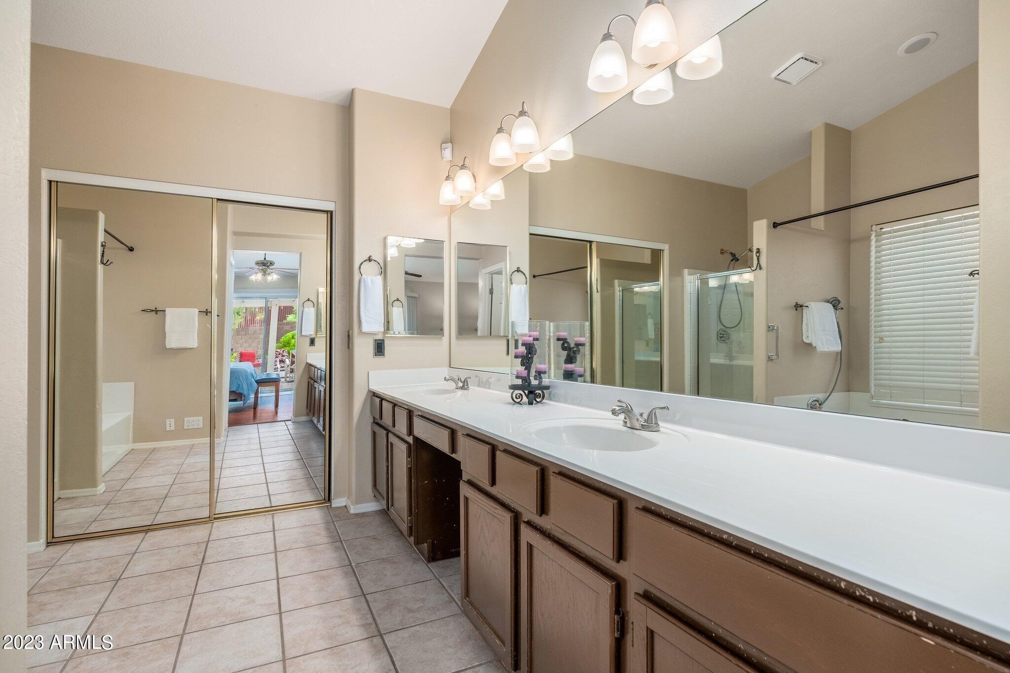 E Russell St, Mesa, AZ 85215