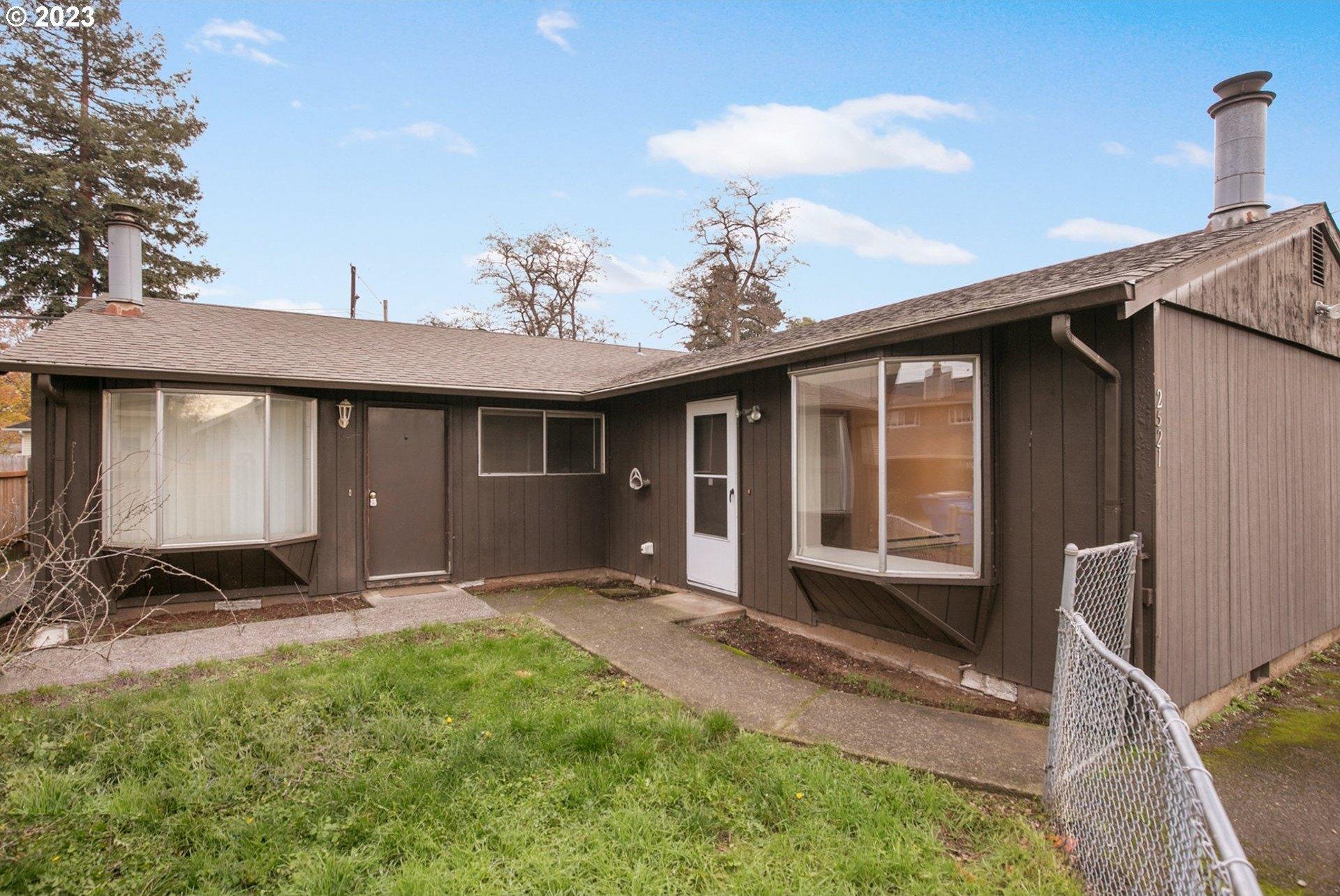 E 35th St, Vancouver, WA 98663