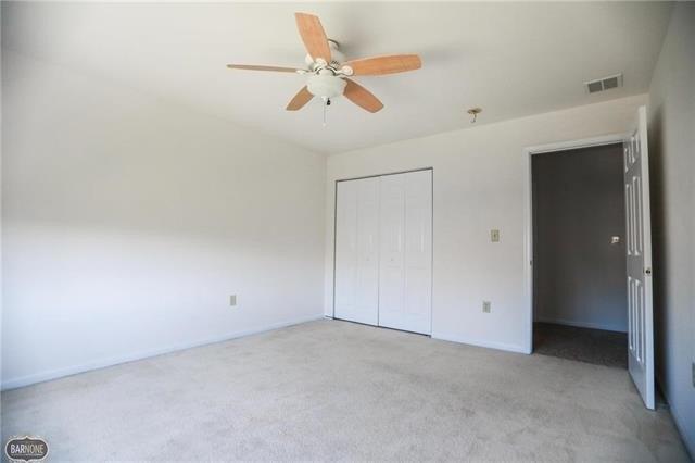 Buck Hill Ln, Breinigsville, PA 18031