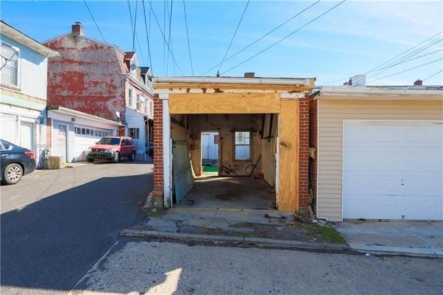 S 14th St, Allentown, PA 18102