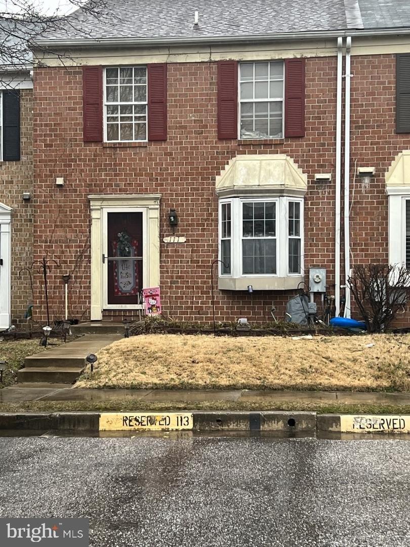 Courtland Woods Cir, Baltimore, MD 21208