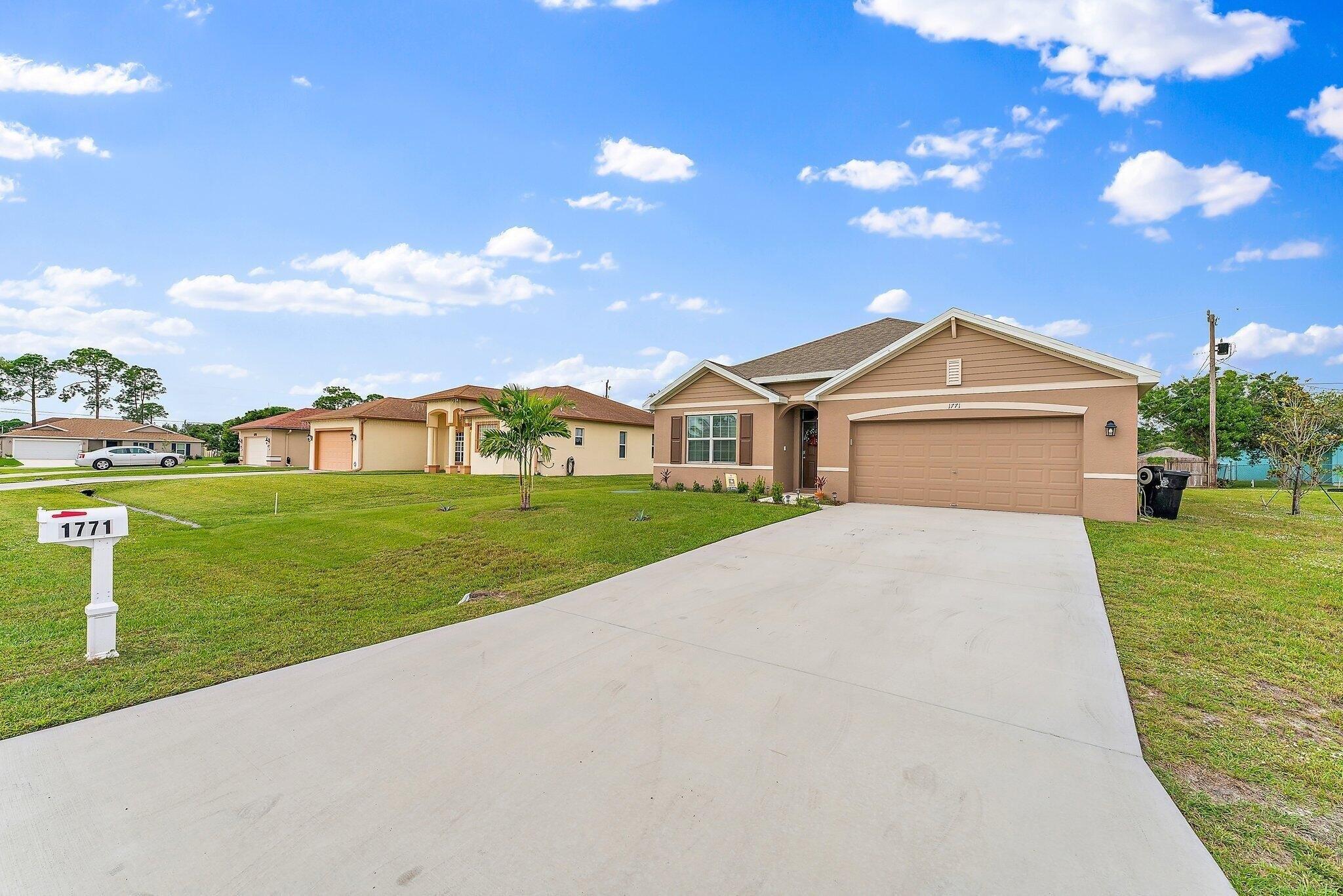 Sw Lofgren Ave, Port Saint Lucie, FL 34953