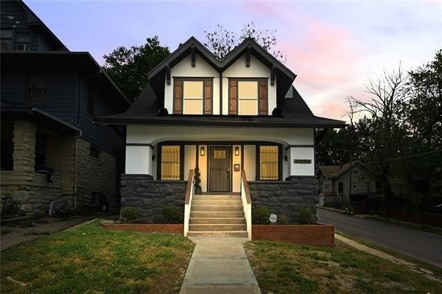 Chestnut Ave, Kansas City, MO 64130