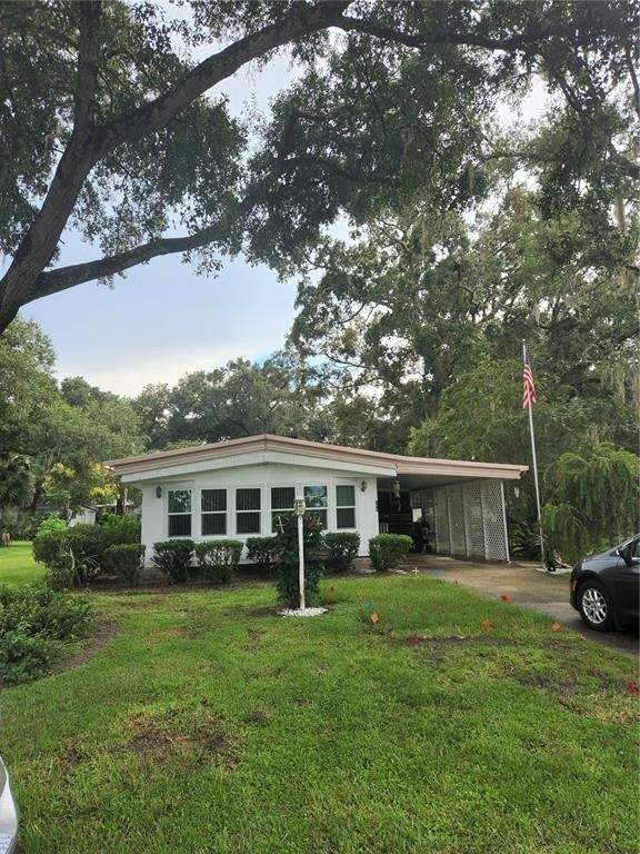 Ivanhoe Cir, Lady Lake, FL 32159