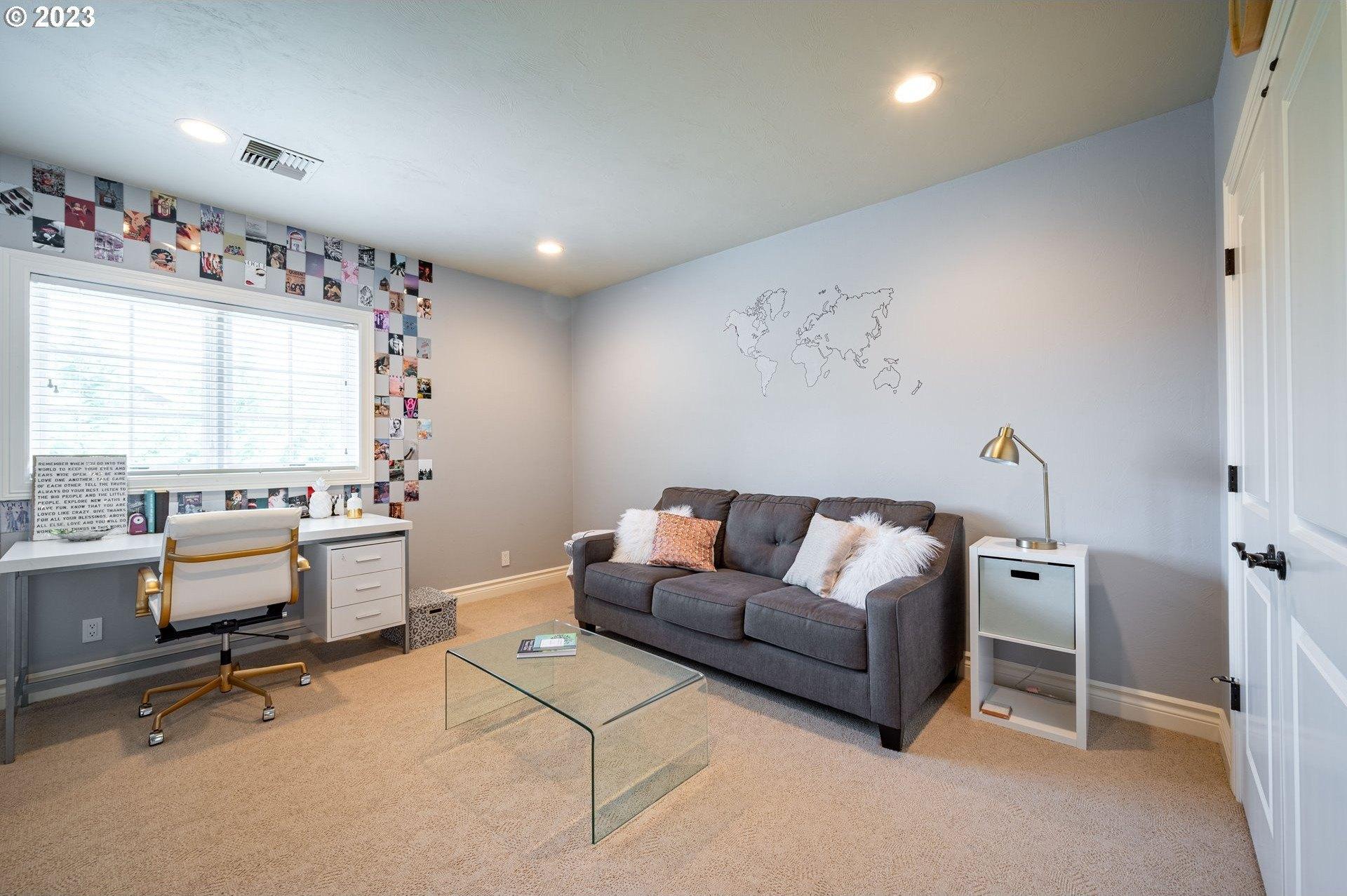 Marcella Dr, Eugene, OR 97408