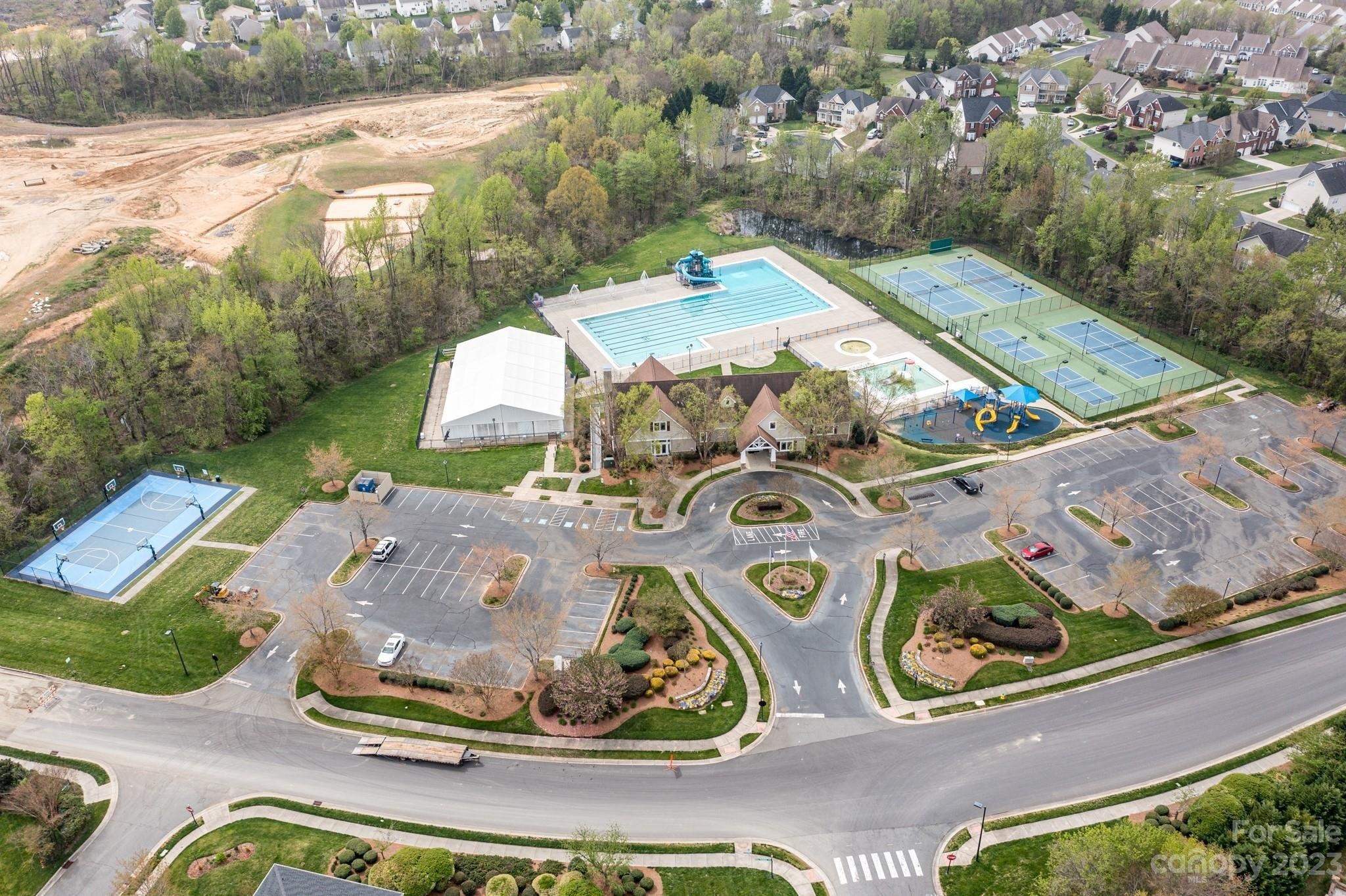 Valencia Ave Nw, Concord, NC 28027