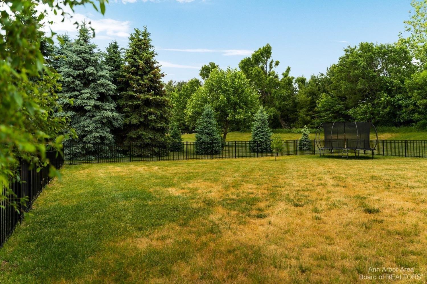 Textile Rd, Saline, MI 48176