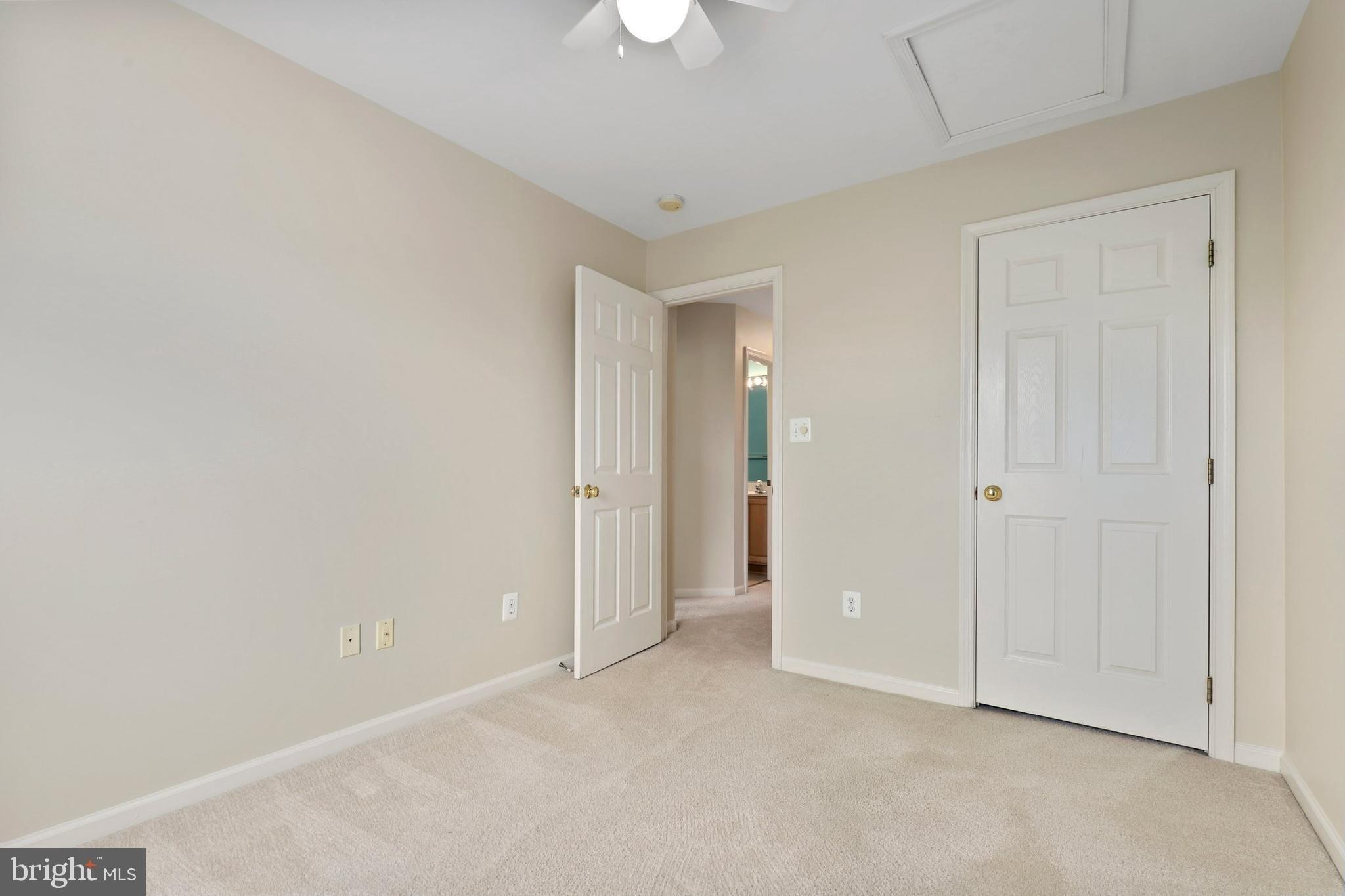 Obrien Sq, Chantilly, VA 20152
