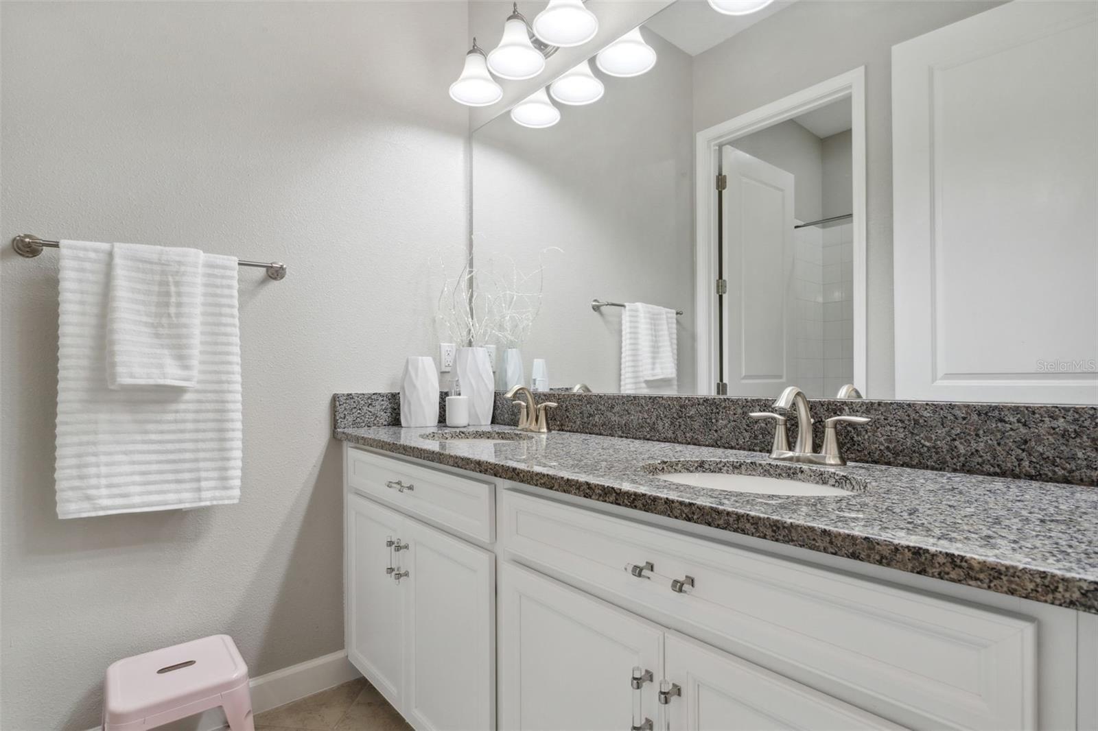 Hilliard Dr, Wesley Chapel, FL 33543