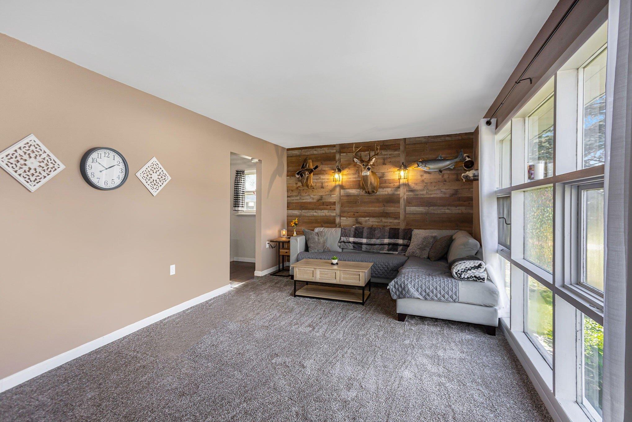 Walnut St, Howard City, MI 49329