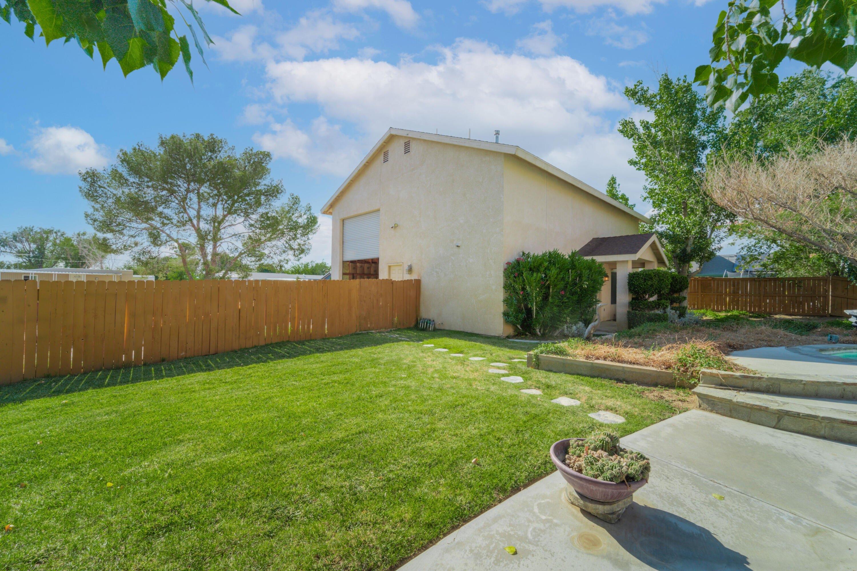 Silverado Ct, Rosamond, CA 93560