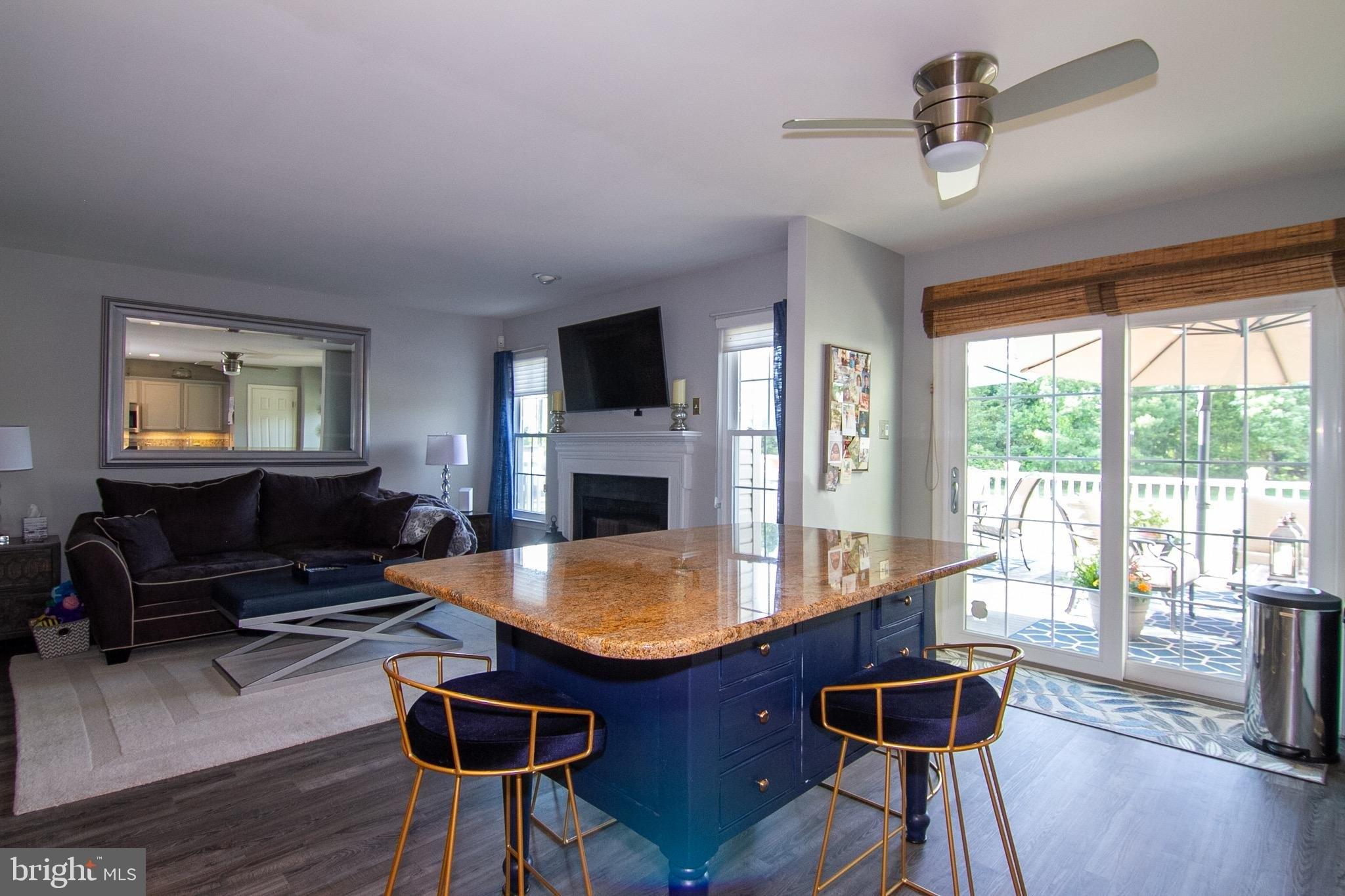 Heron Pointe Ct, Marlton, NJ 08053