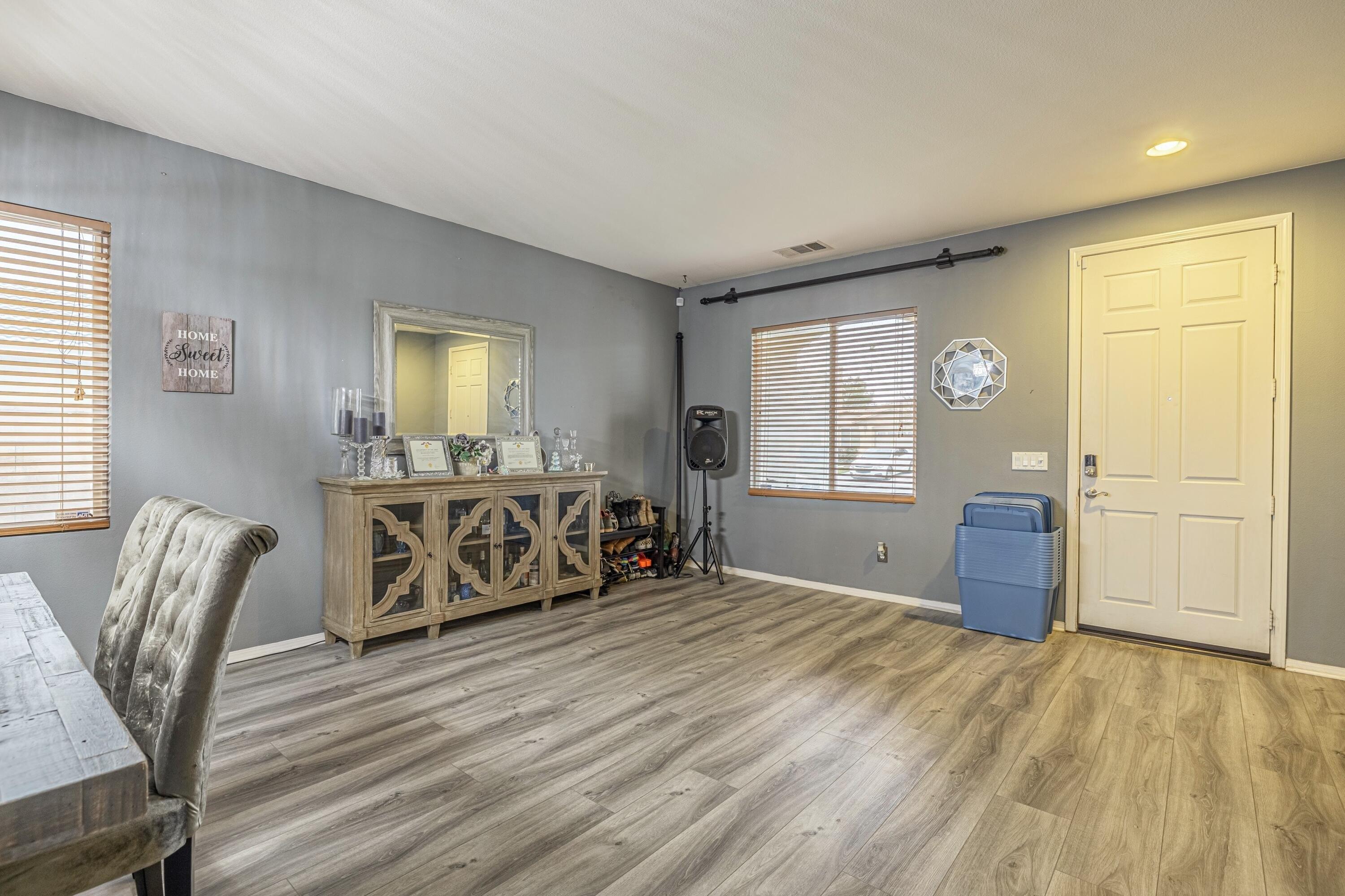 Starview Dr, Lancaster, CA 93536