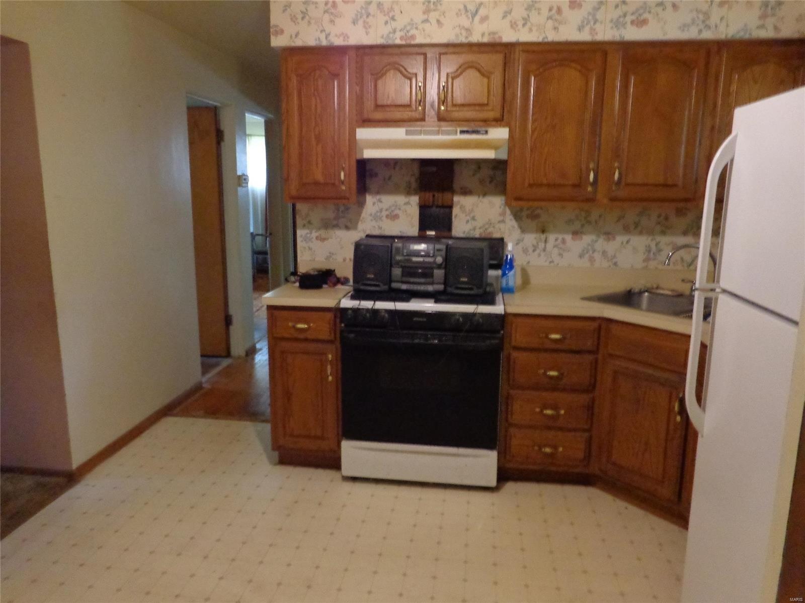 Mclaughlin Ave, Los Angeles, CA 90066