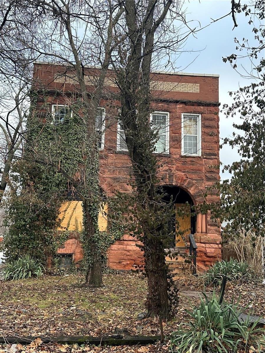 Mcpherson Ave, Saint Louis, MO 63108