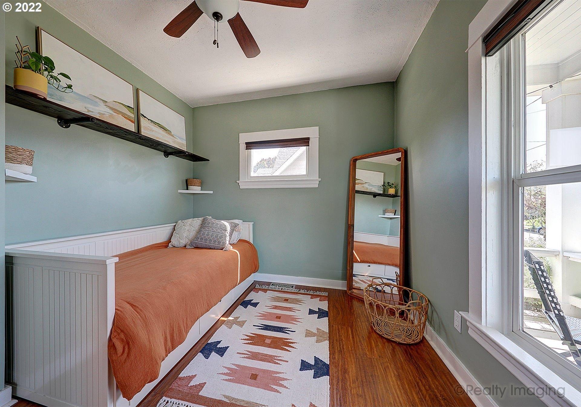 Se Francis St, Portland, OR 97206