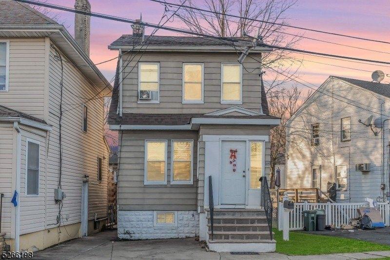 Chestnut Ave, Irvington, NJ 07111