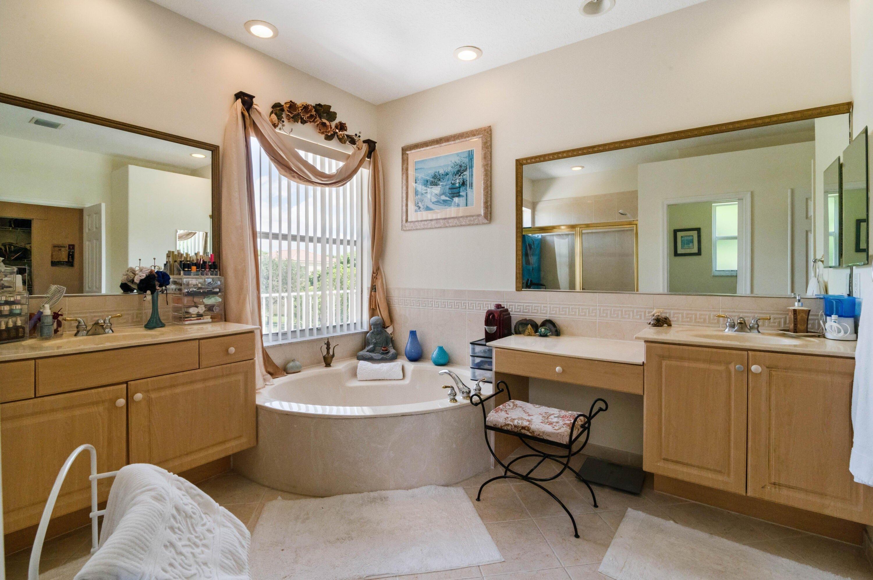 Shepard Pl, Wellington, FL 33414