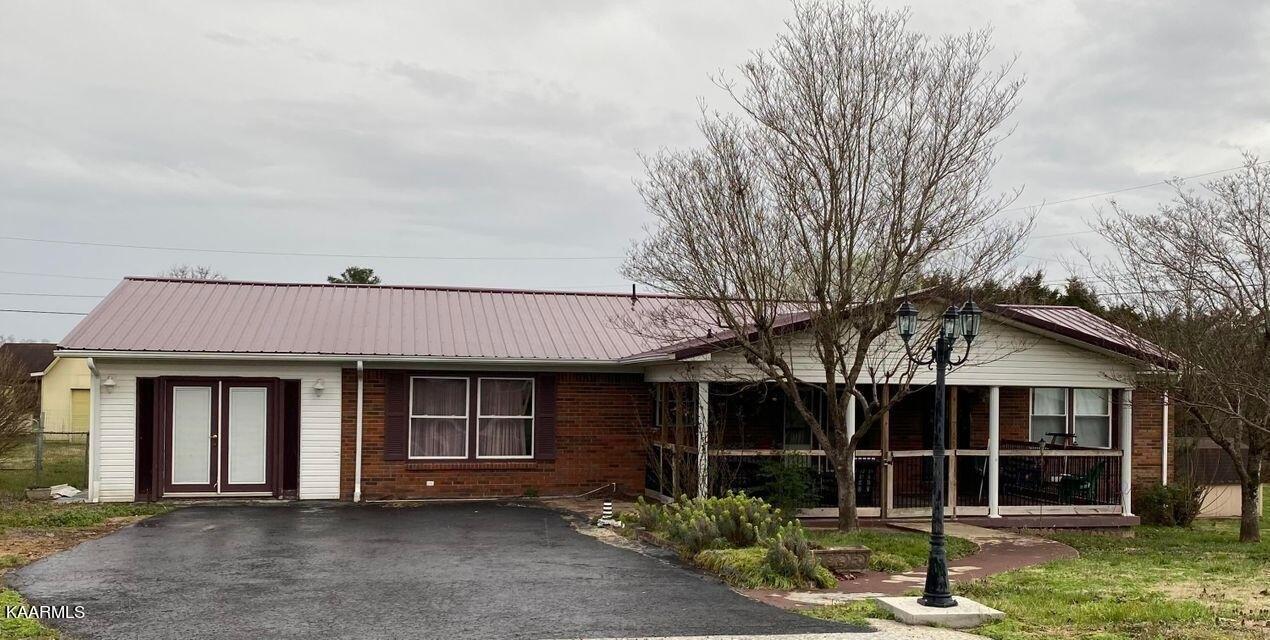 Brittain Dr, Harrogate, TN 37752