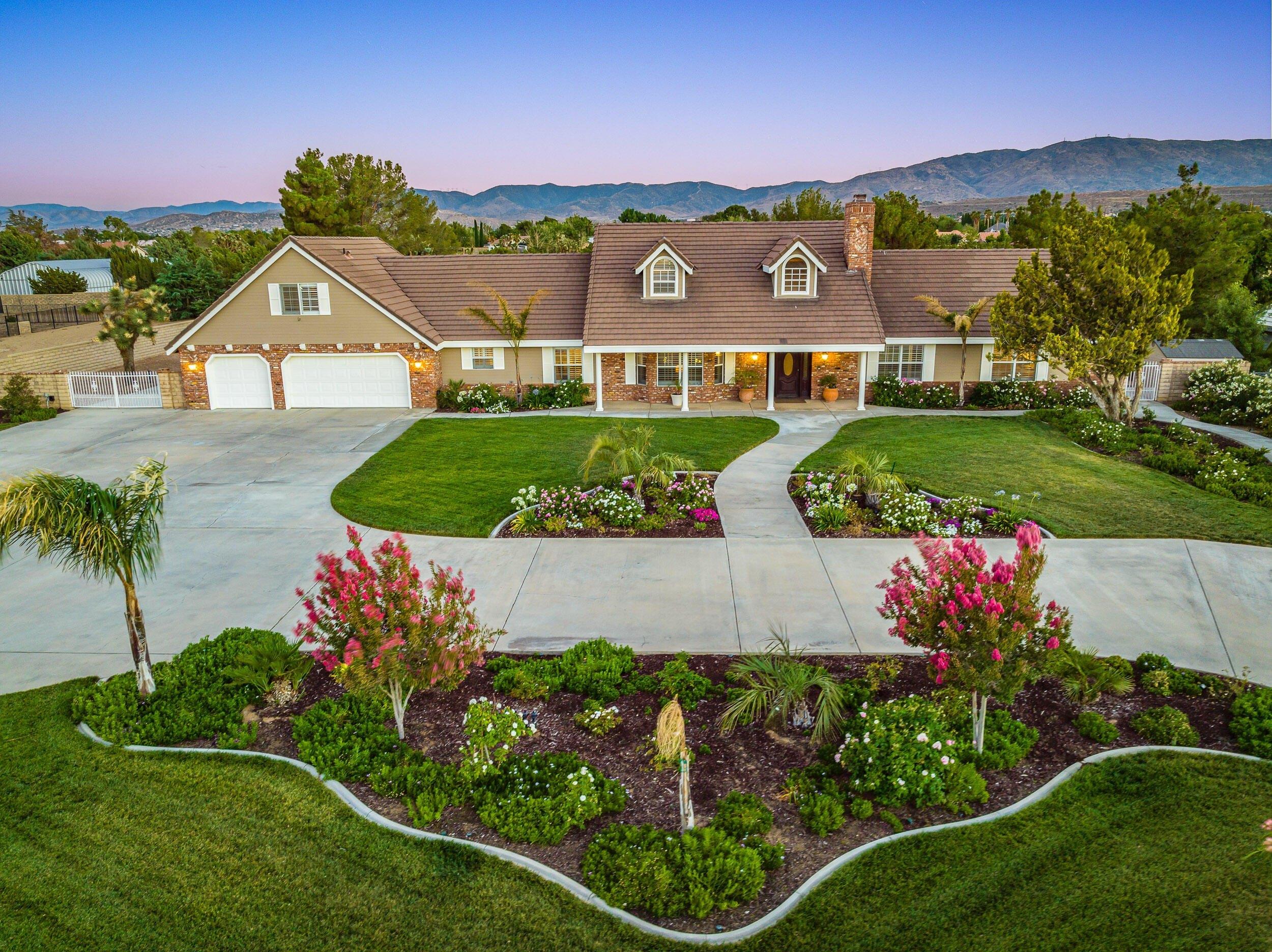 W Avenue O, Palmdale, CA 93551